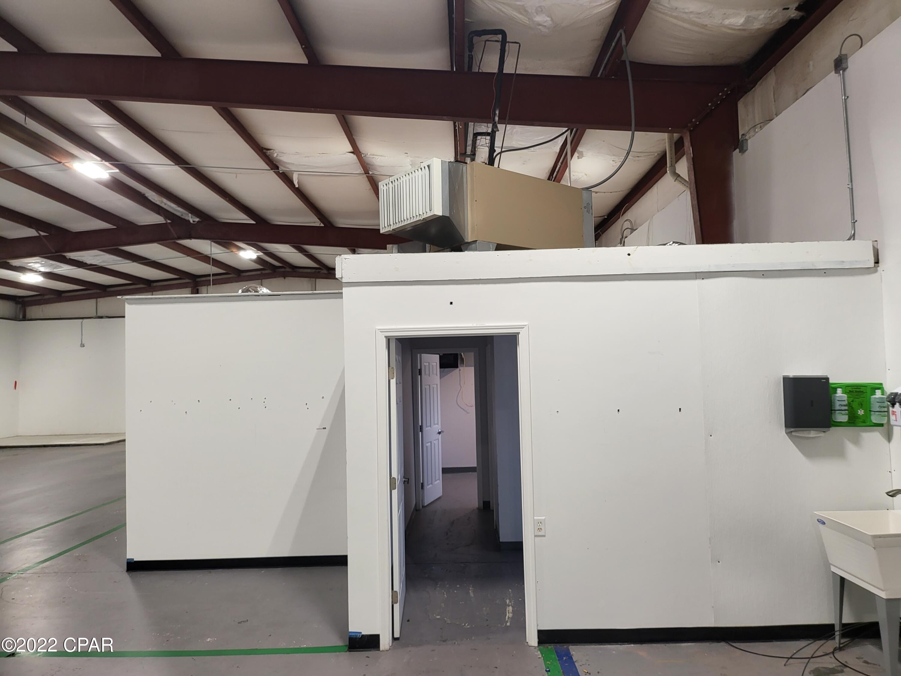 No Named Subdivision - Commercial Lease