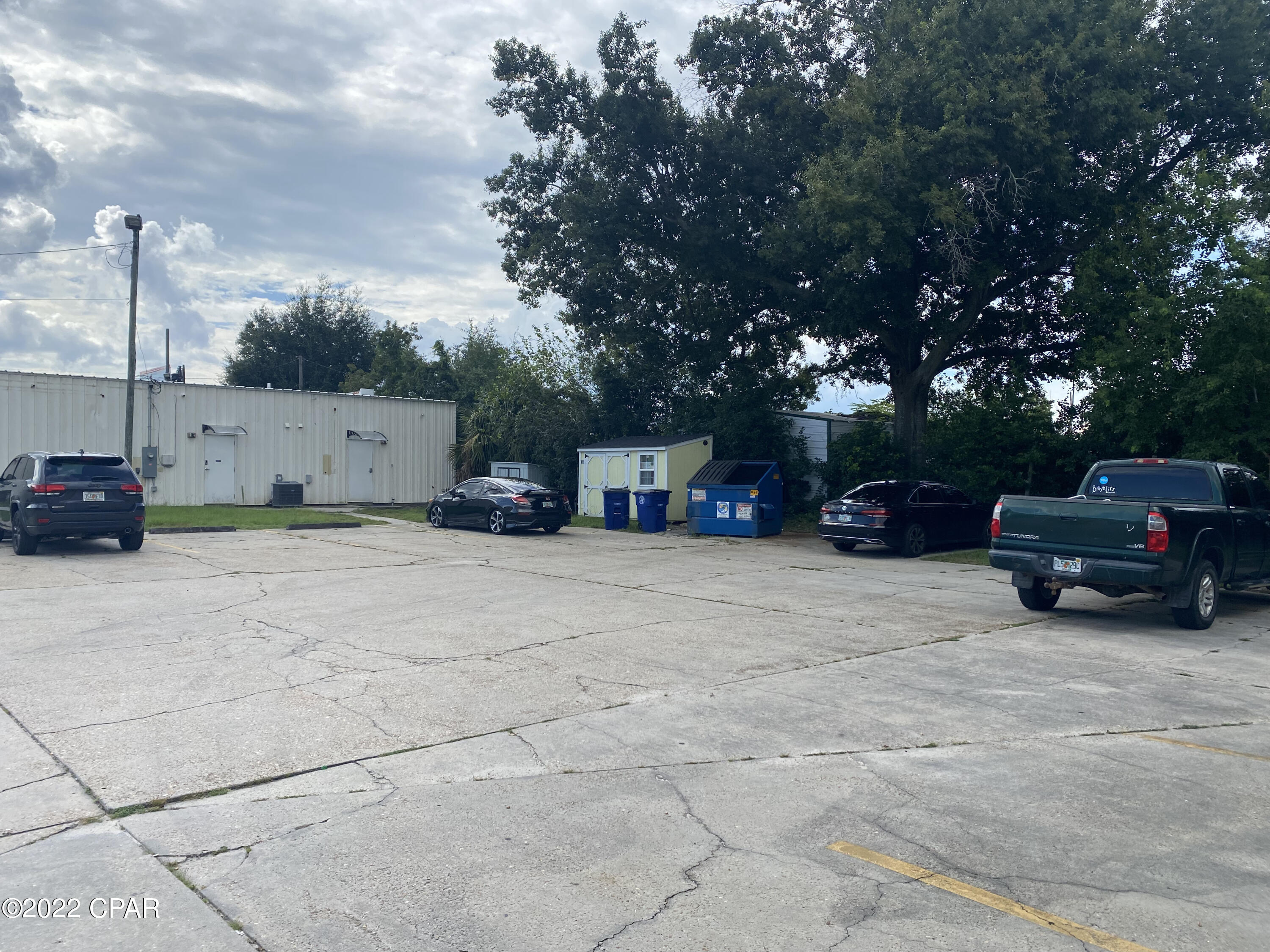 No Named Subdivision - Commercial Lease