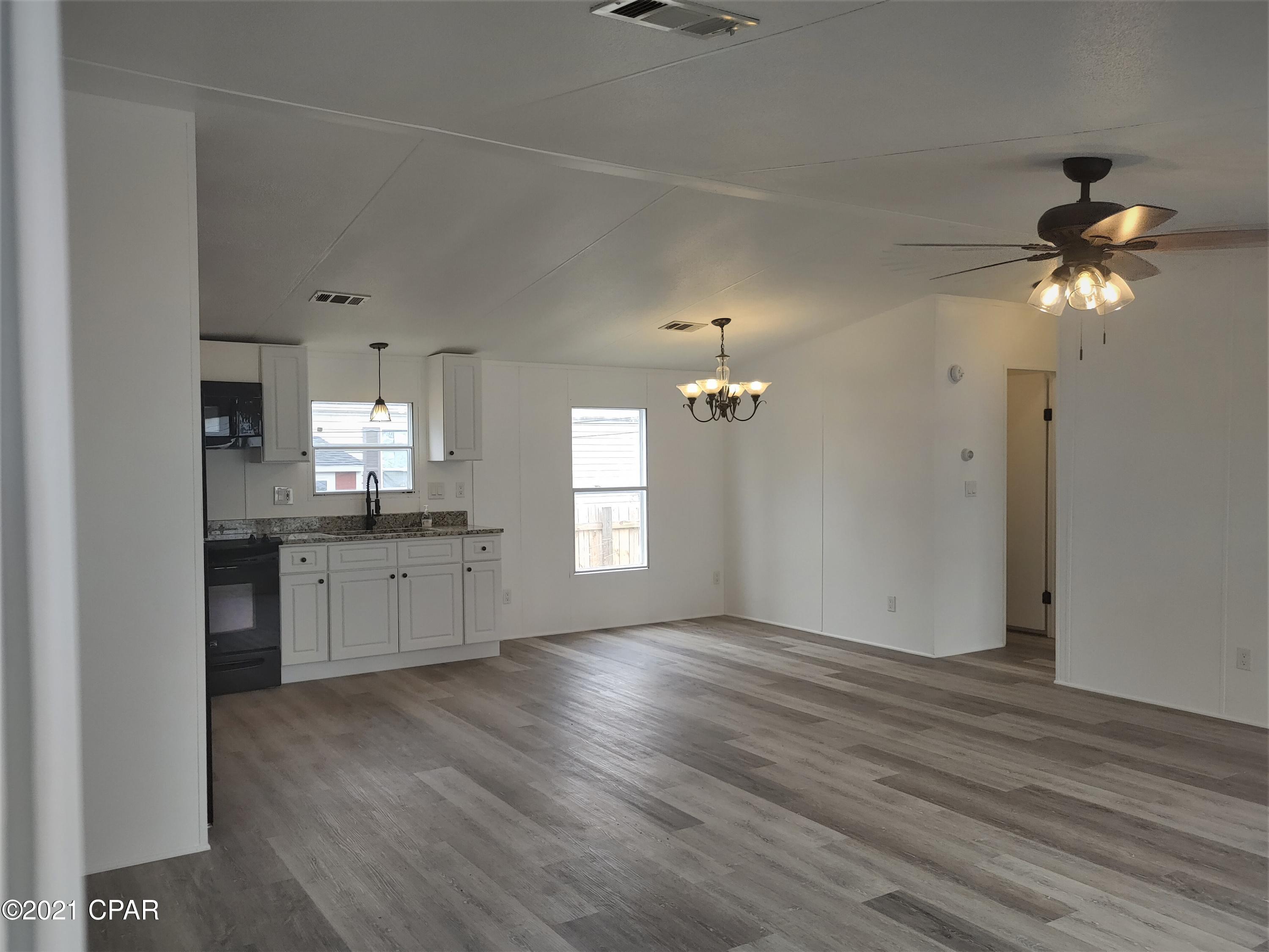 [No Recorded Subdiv] - Residential Lease