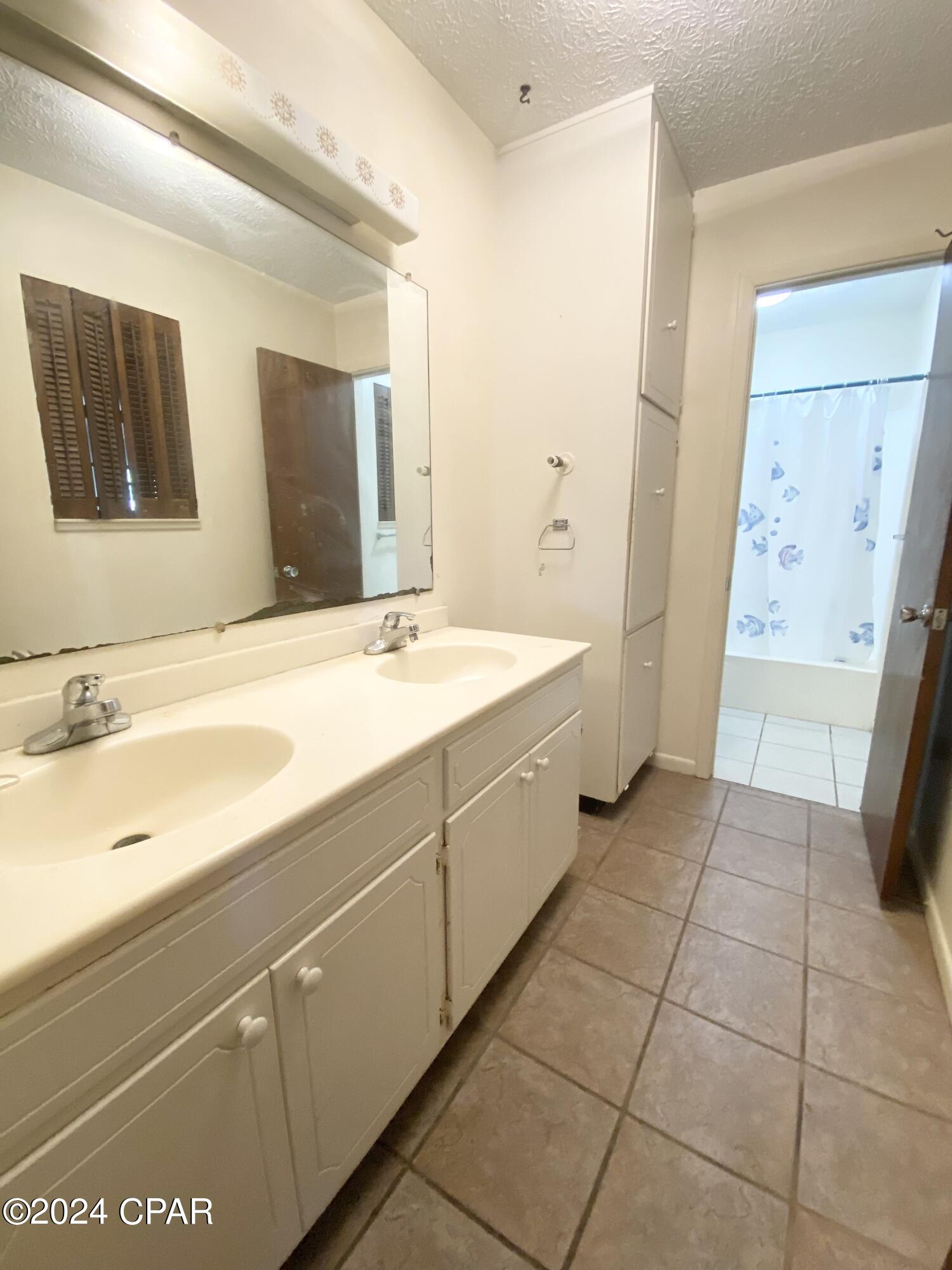 Point Royal Homes Unit 2 - Residential