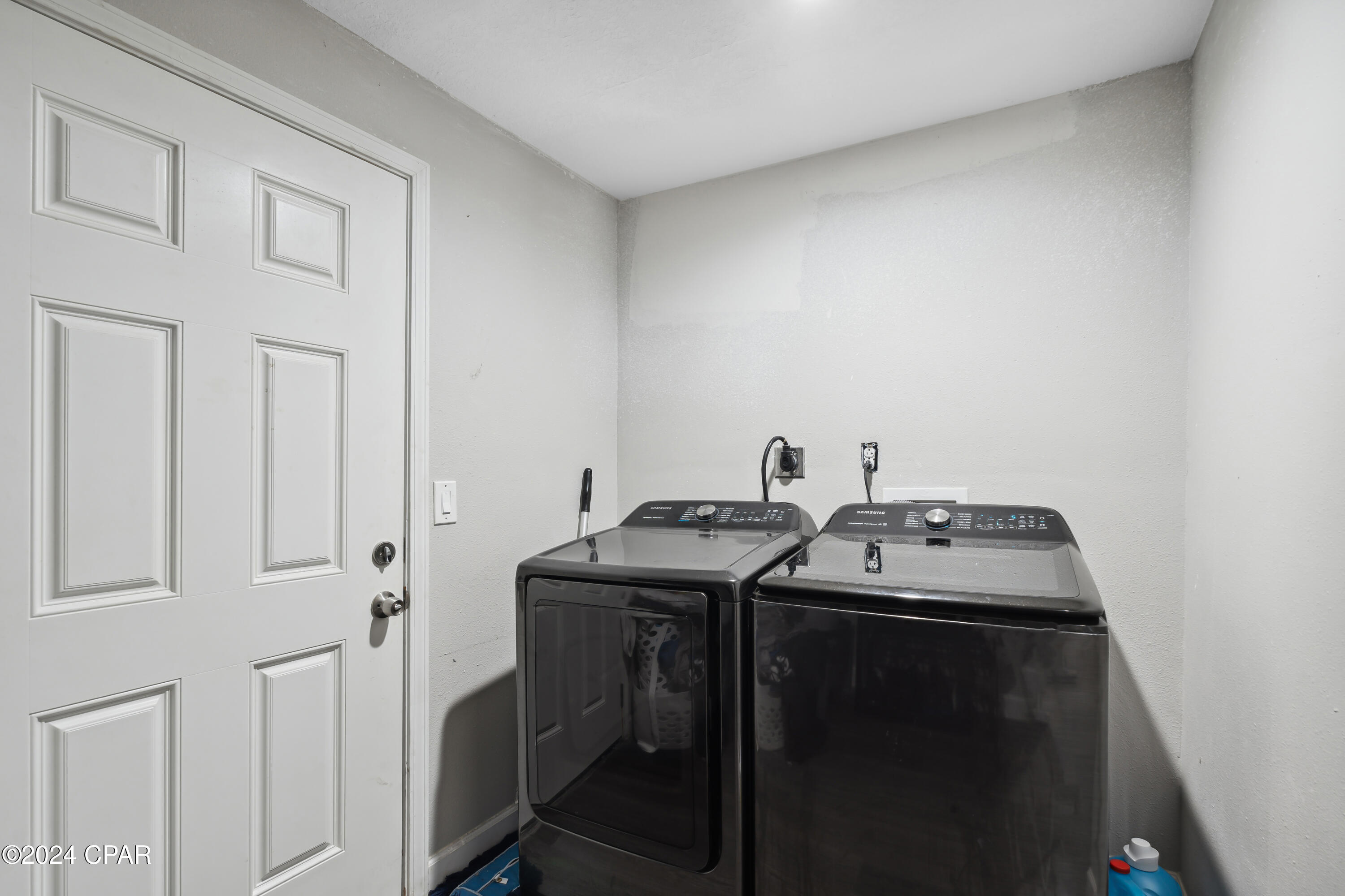 Woodlawn Unit 1 - Residential