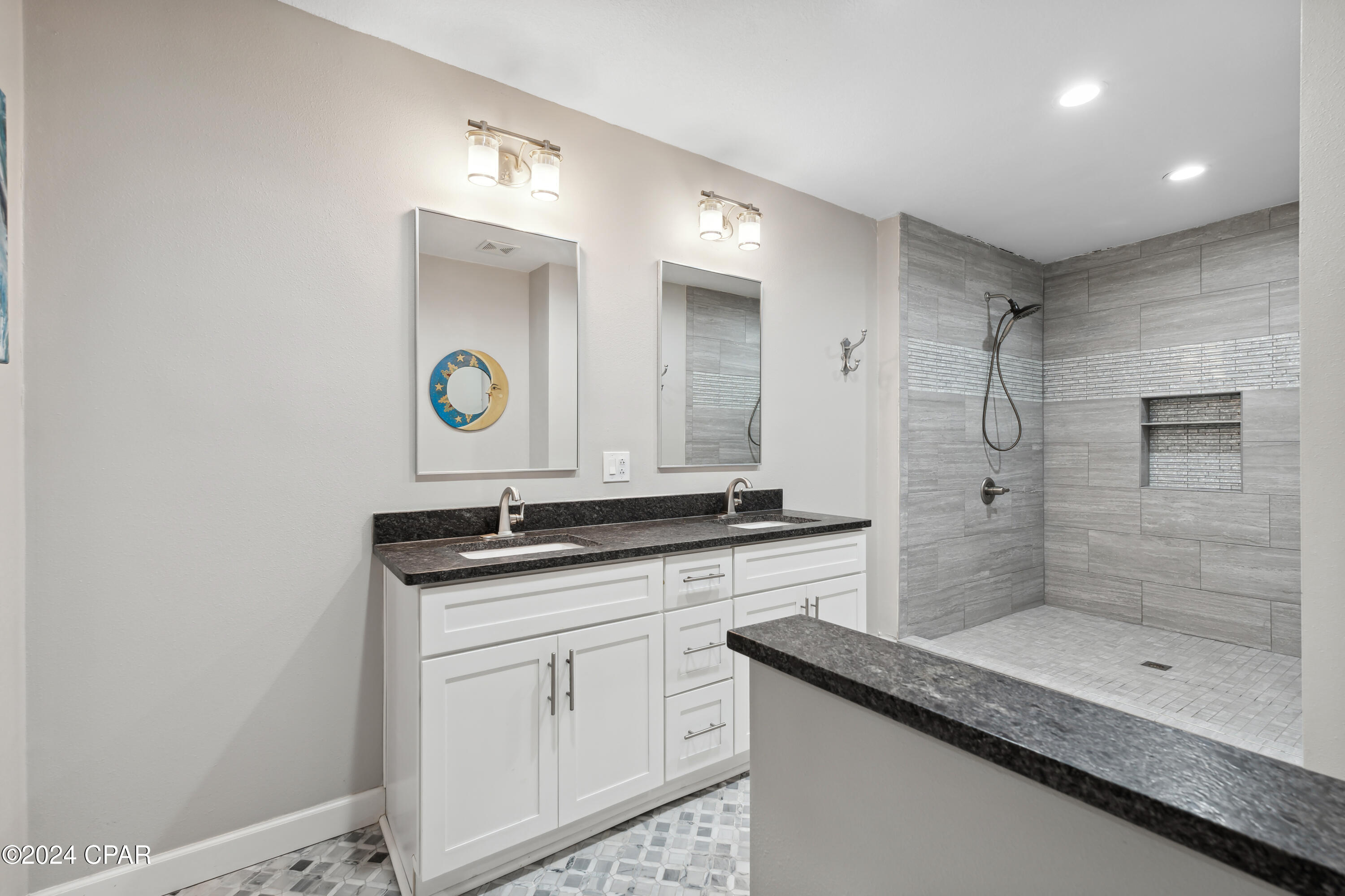 Woodlawn Unit 1 - Residential