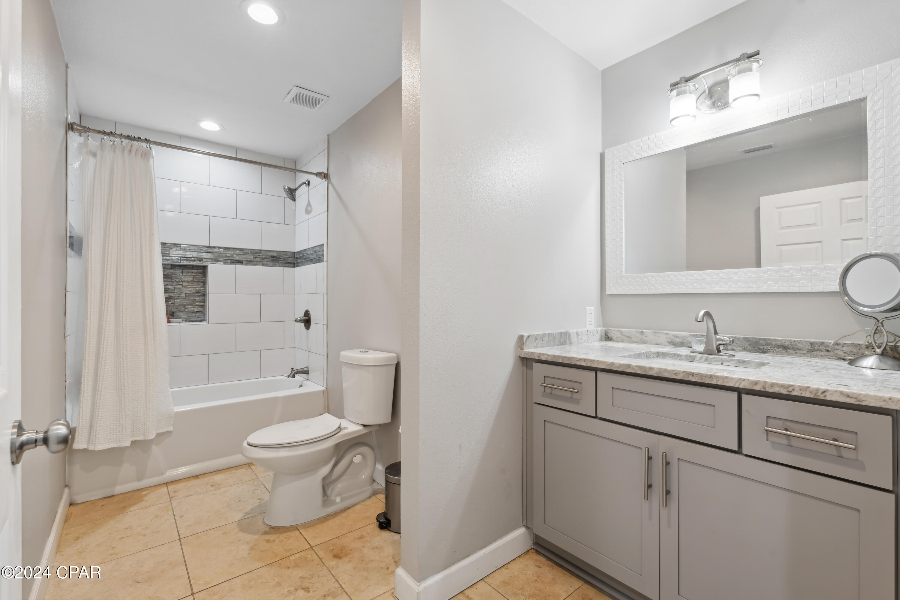 Woodlawn Unit 1 - Residential