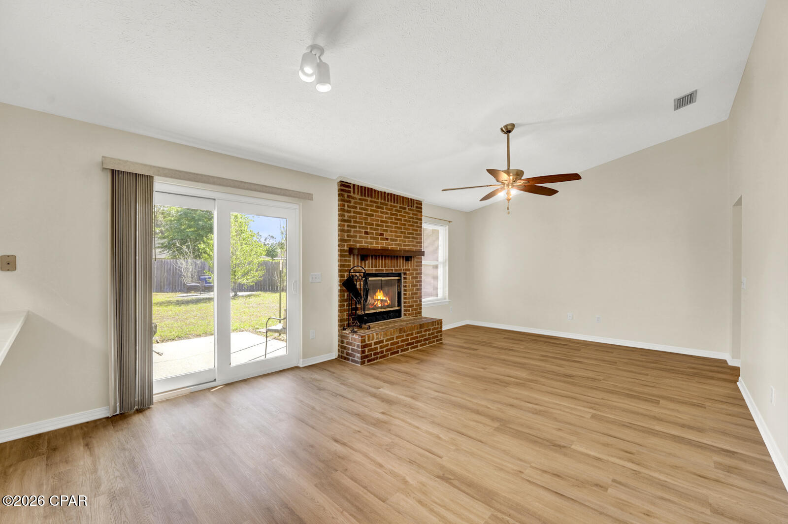 [No Recorded Subdiv] - Residential Lease