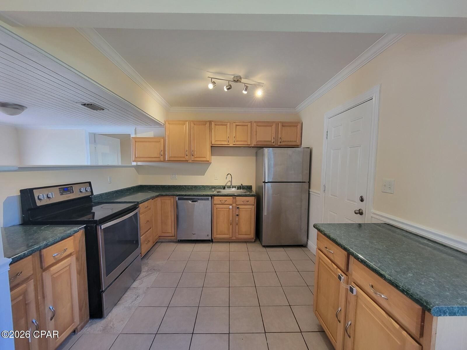 [No Recorded Subdiv] - Residential Lease