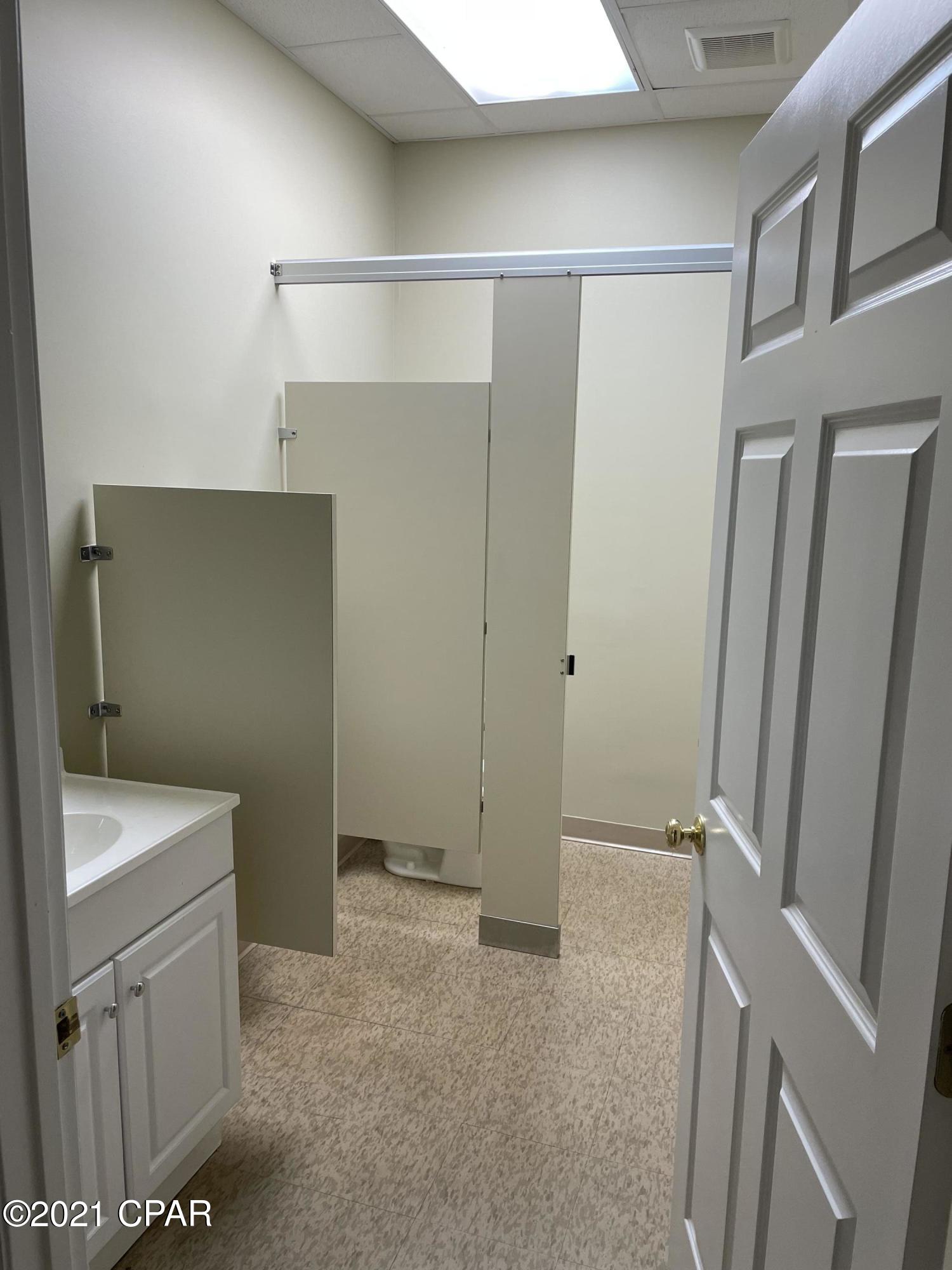 No Named Subdivision - Commercial Lease