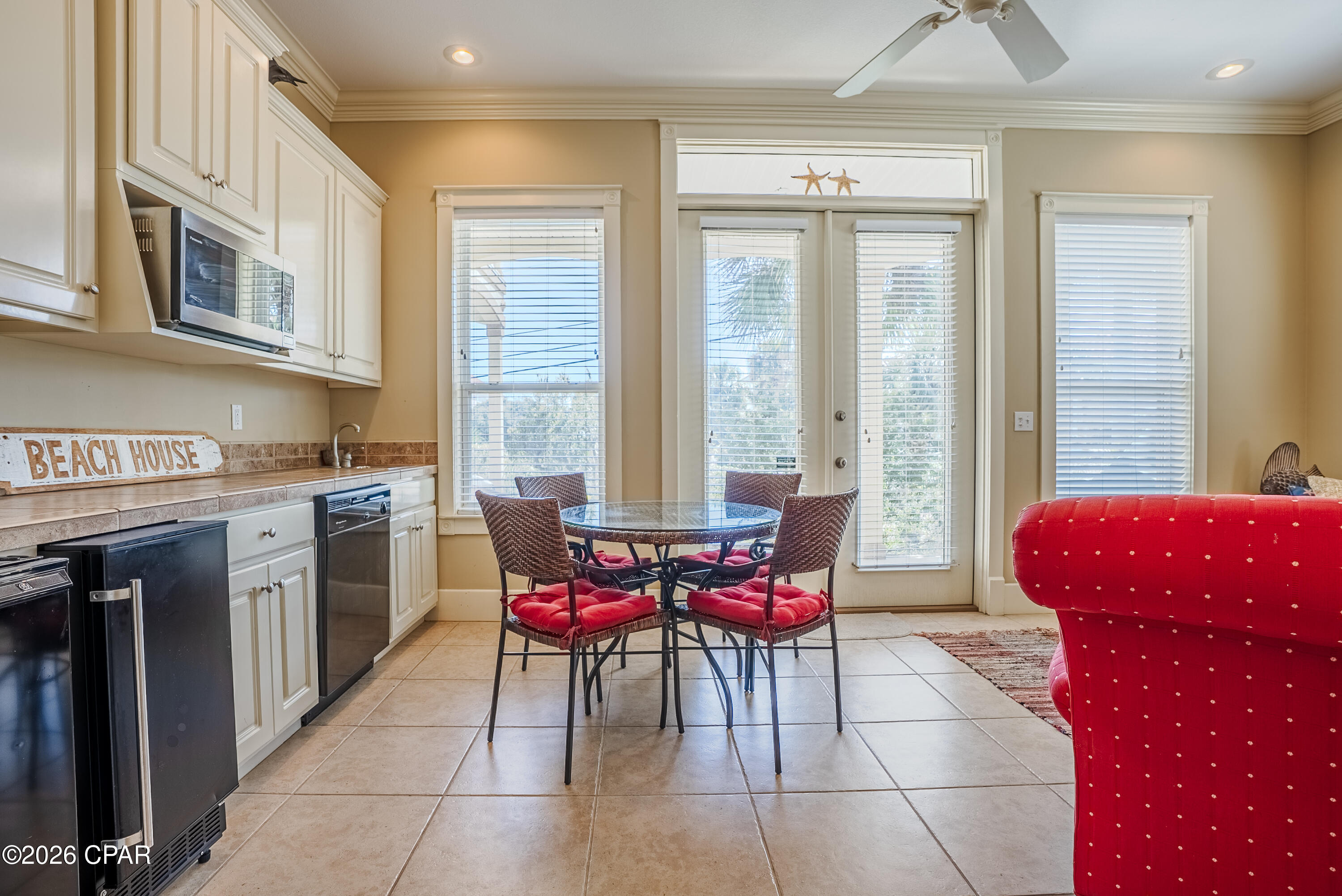 La Valencia Beach Resort - Residential