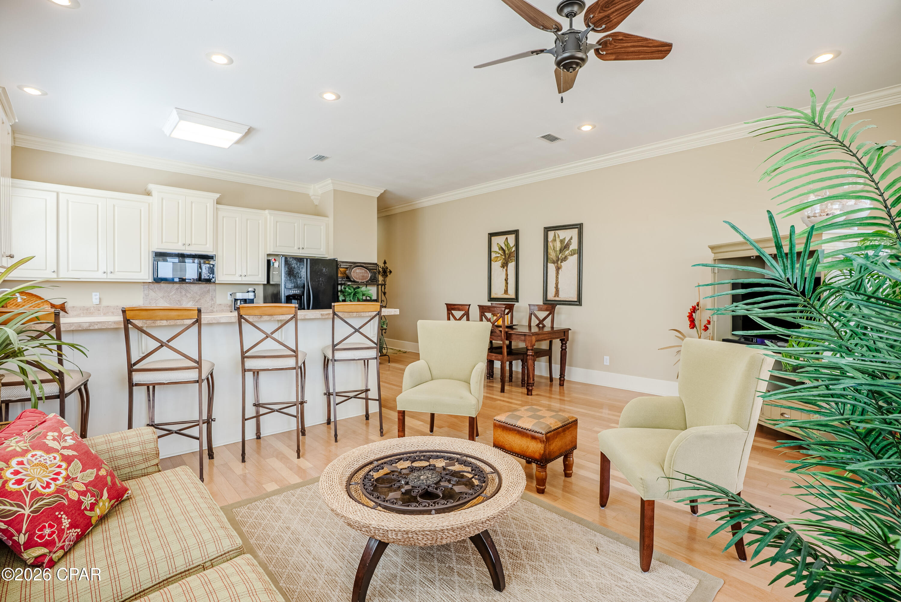 La Valencia Beach Resort - Residential