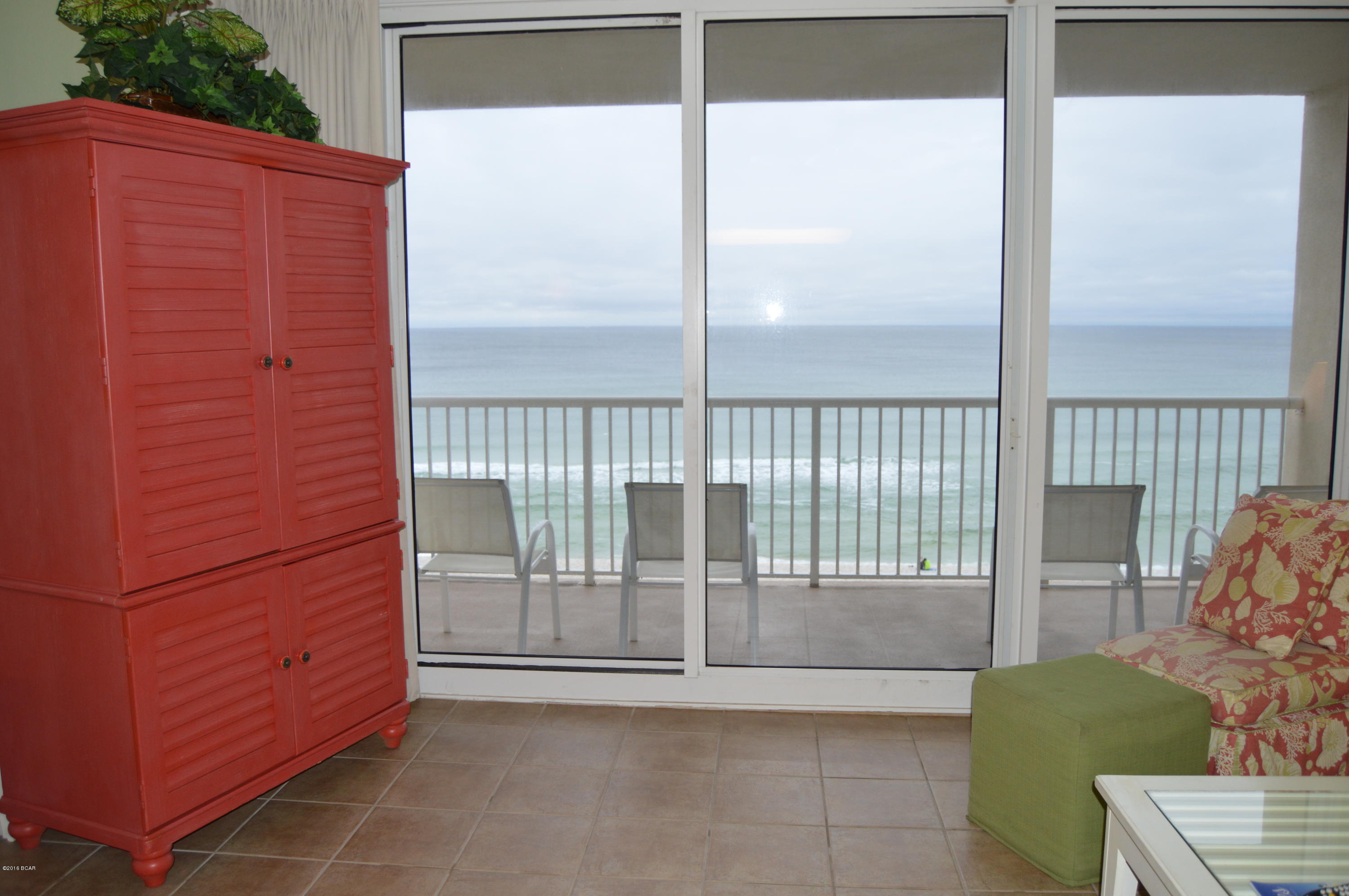 Majestic Beach Tower I - Residential