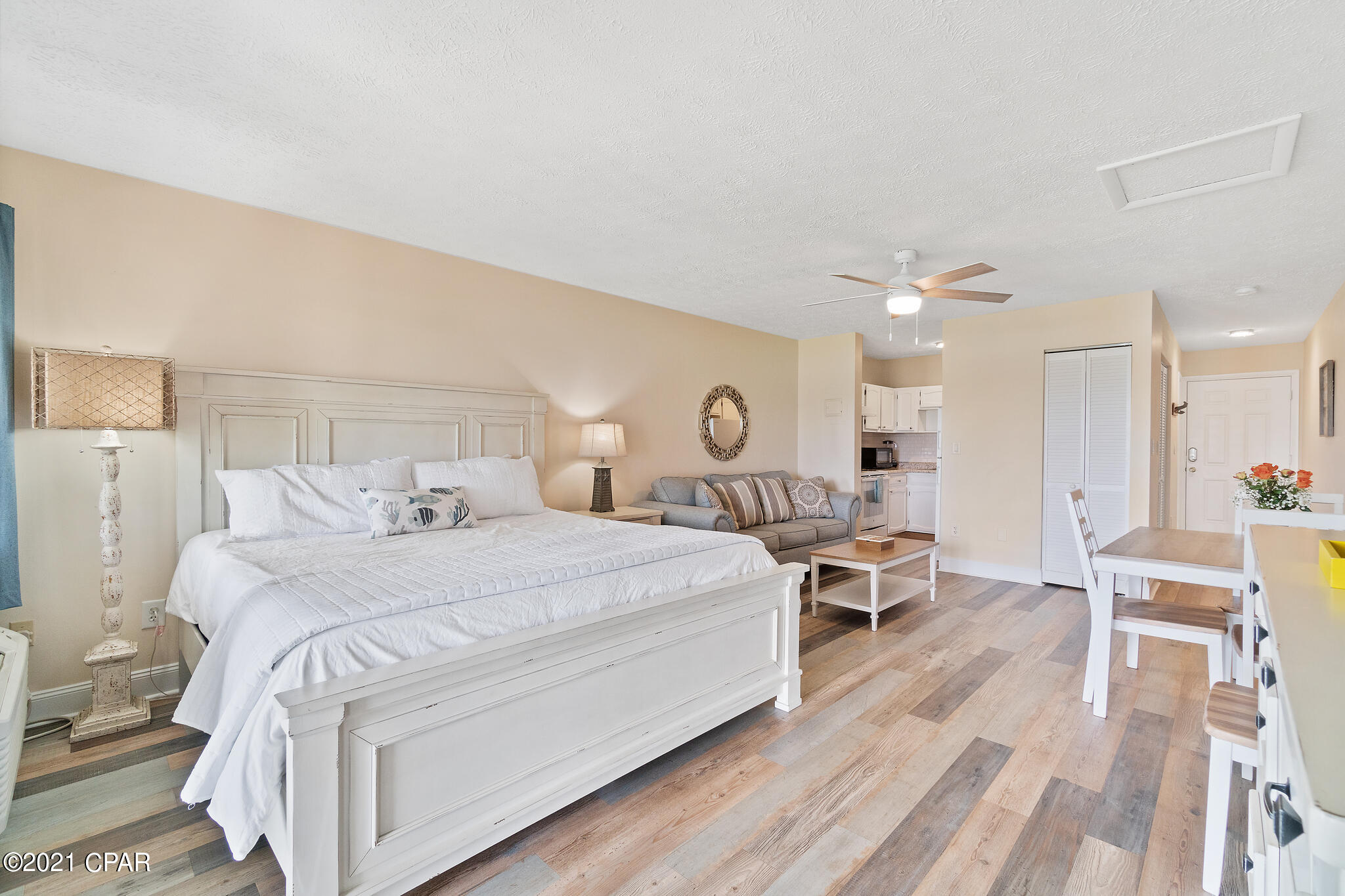 Lullwater Beach - Residential