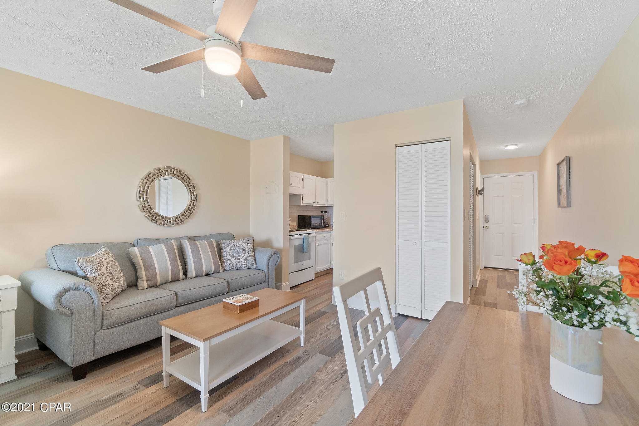 Lullwater Beach - Residential