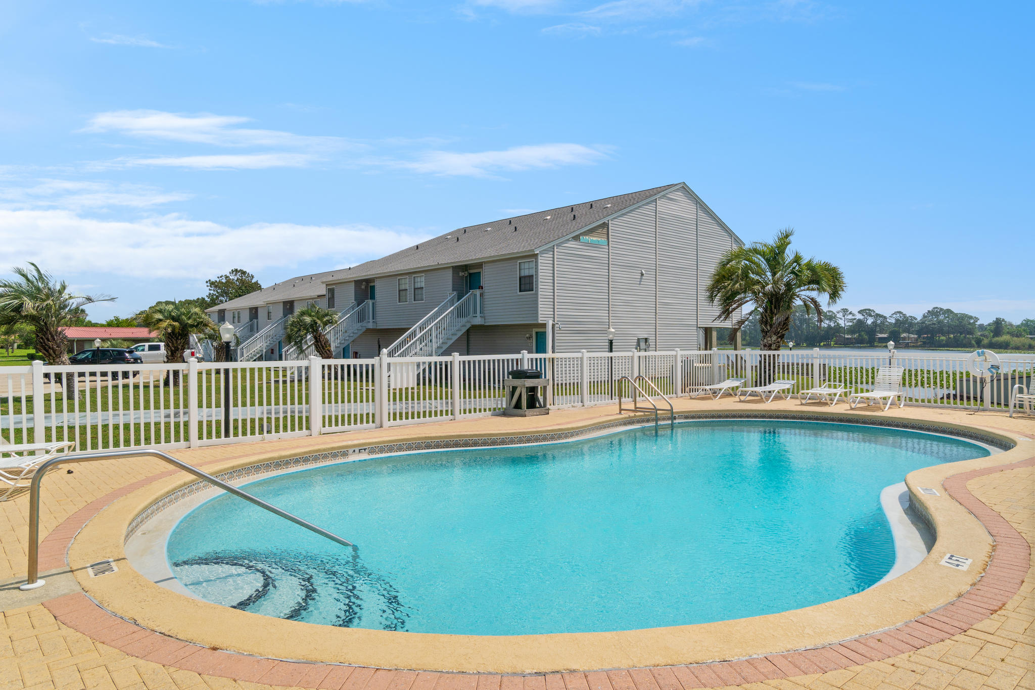 Lullwater Beach - Residential