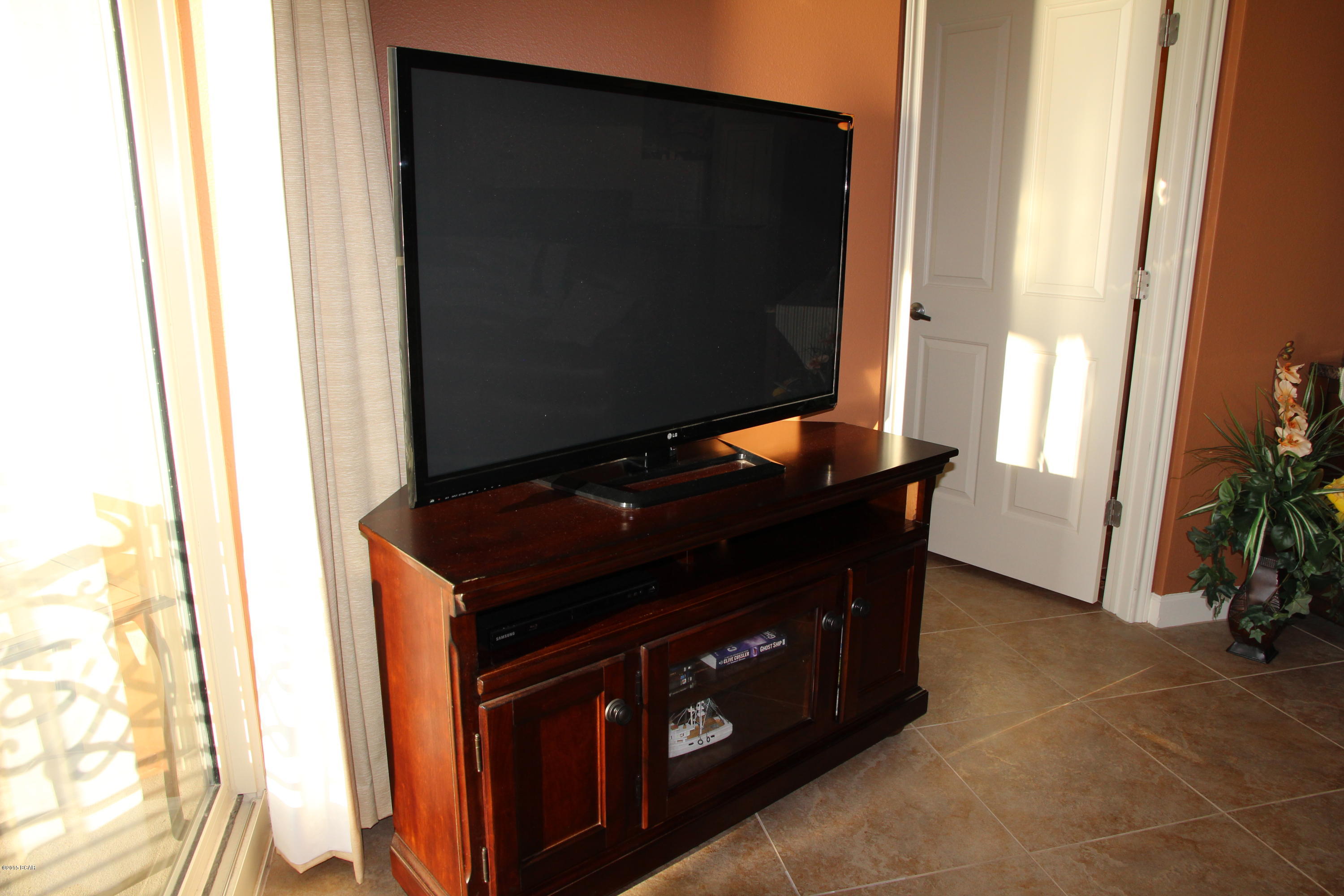 Shores Of Panama Phase II - Residential