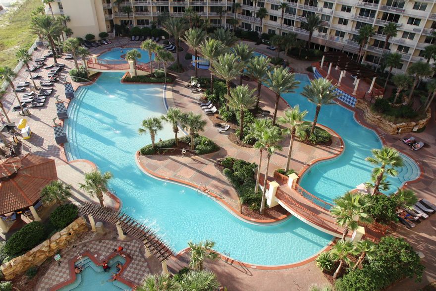 NON-RENTAL.  This is a BEAUTIFULLY decorated condominium in Shores of Panama.  It has 3bd plus a bunk room and 3 full bathrooms.  INCLUDES 2 DEDICATED PARKING SPACES, BOTH ON THE 9TH FLOOR.  Look at the pictures, this is a beautiful condo.  Make sure that this one gets on your list to see.