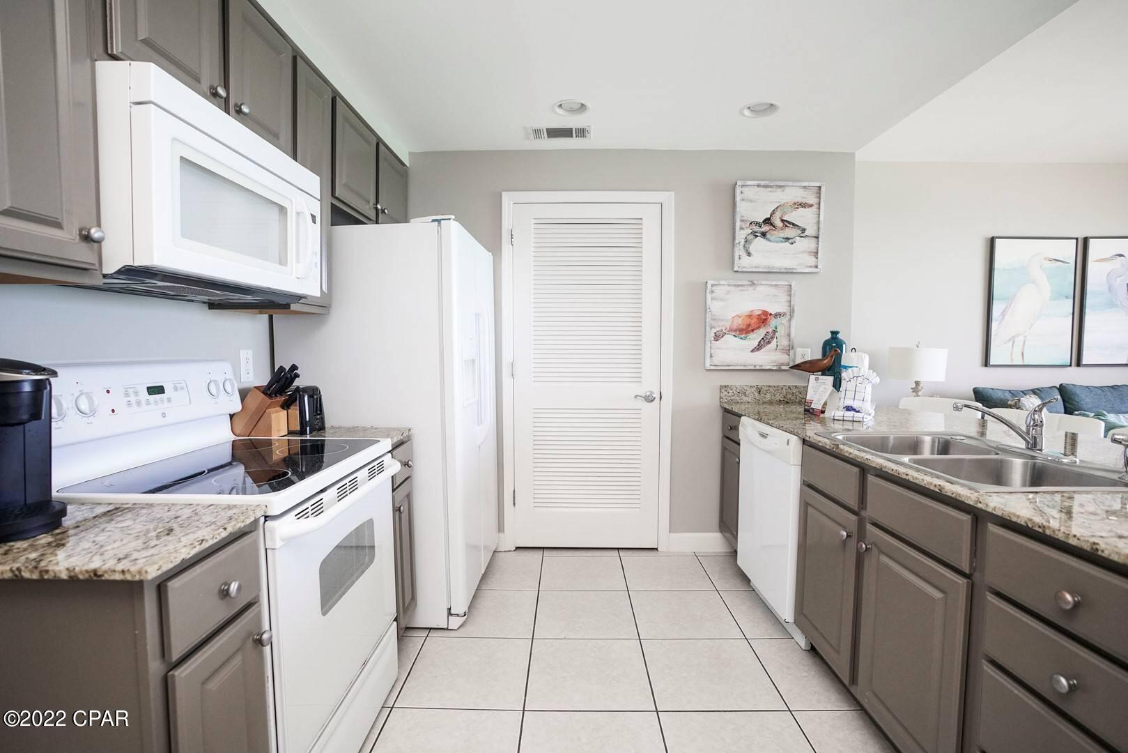 Splash Condo - Residential