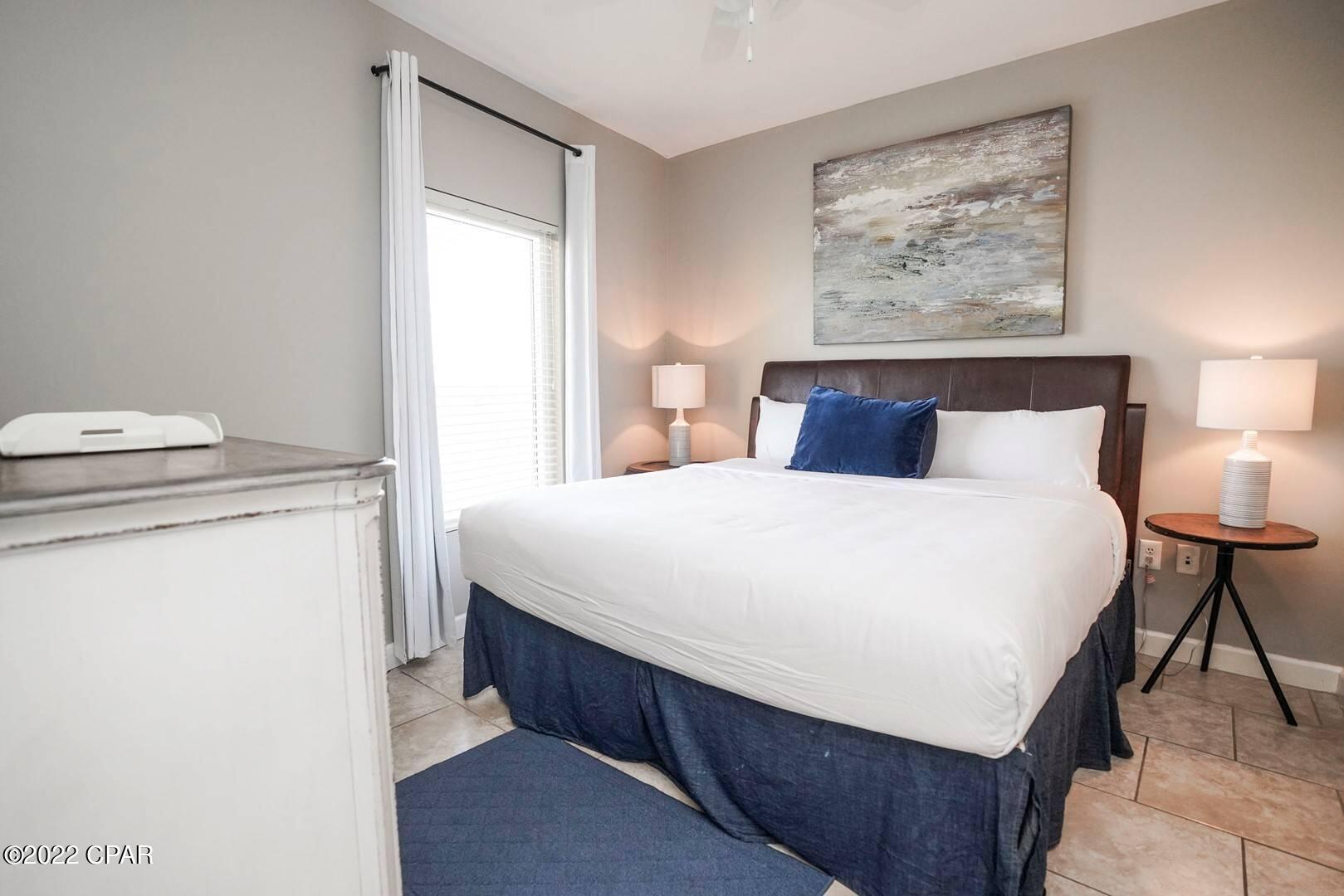 Splash Condo - Residential