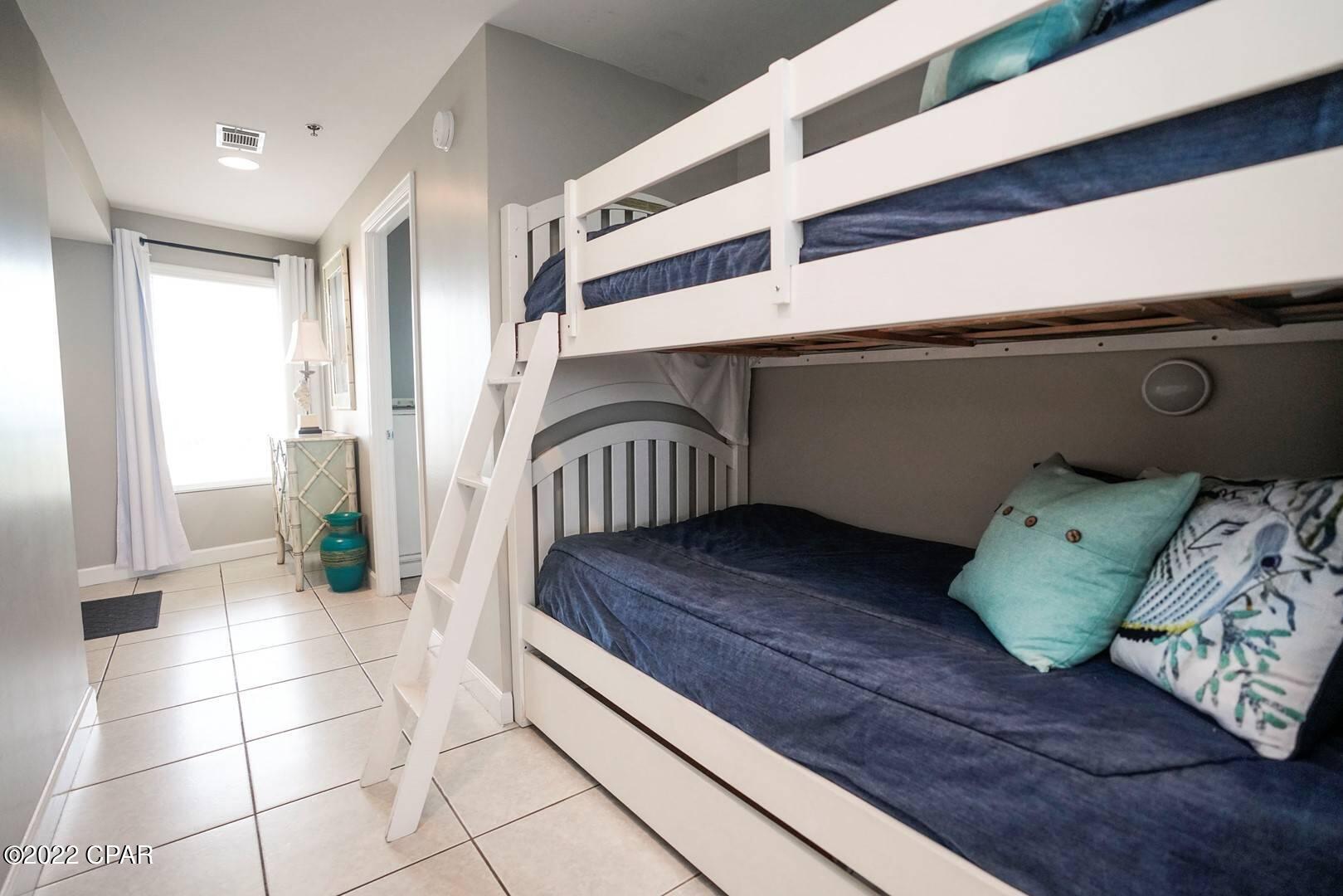 Splash Condo - Residential