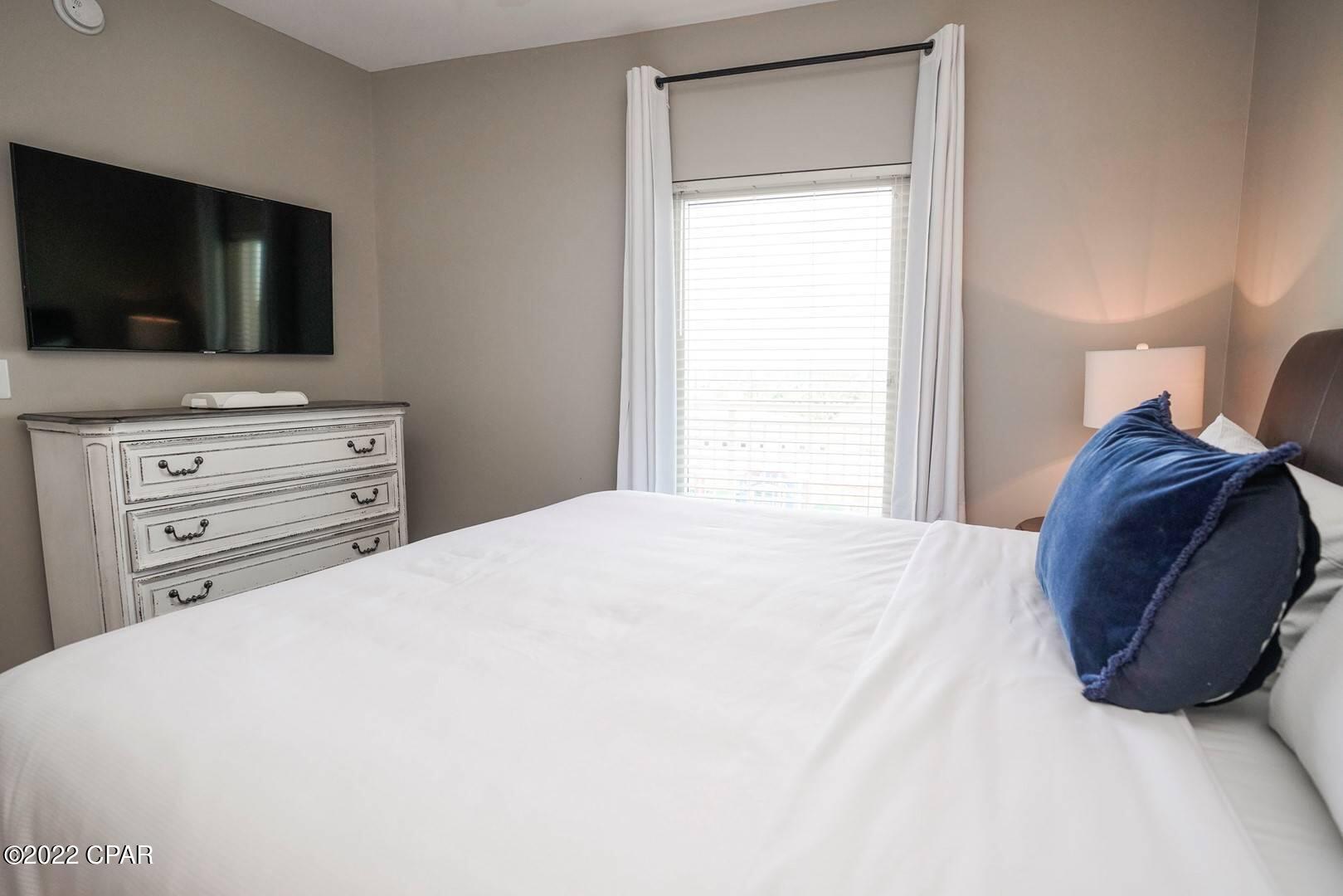 Splash Condo - Residential