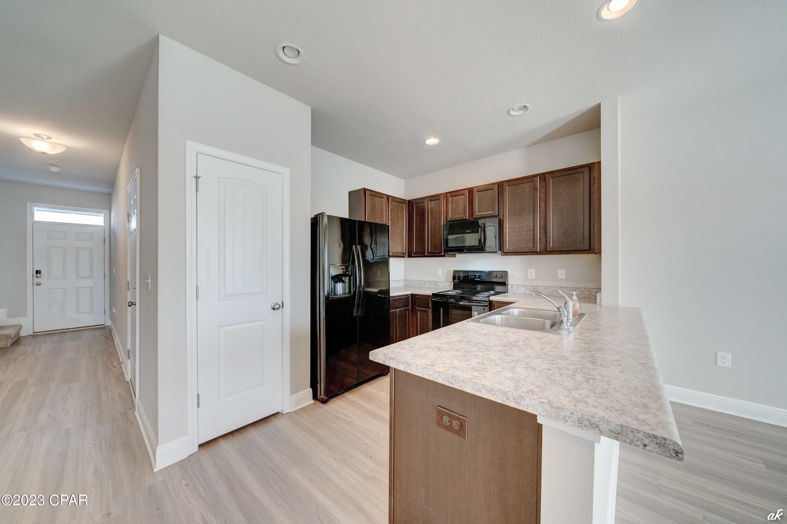 Sentinel Point - Residential