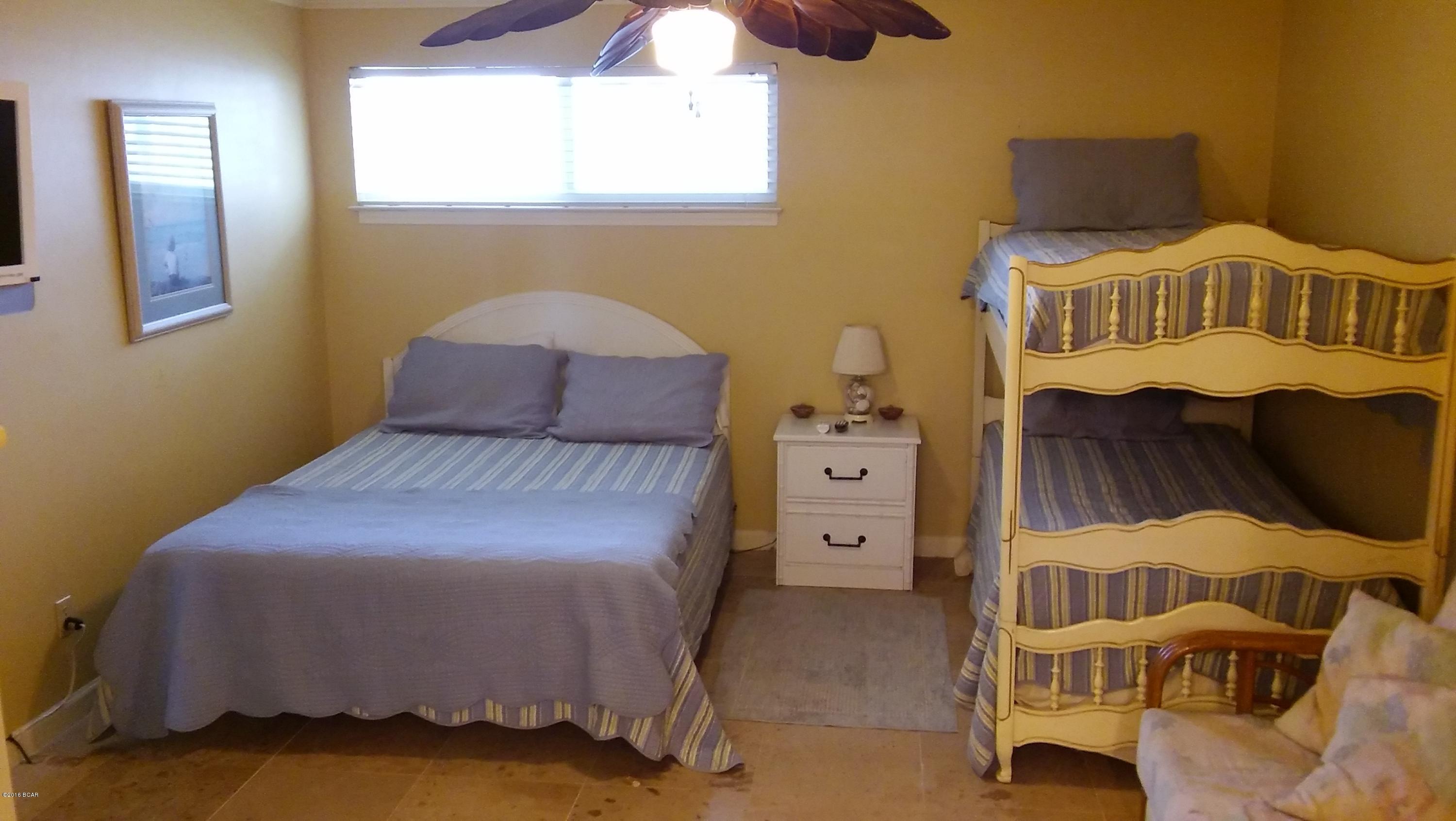 Harbour Arms Condo. - Residential