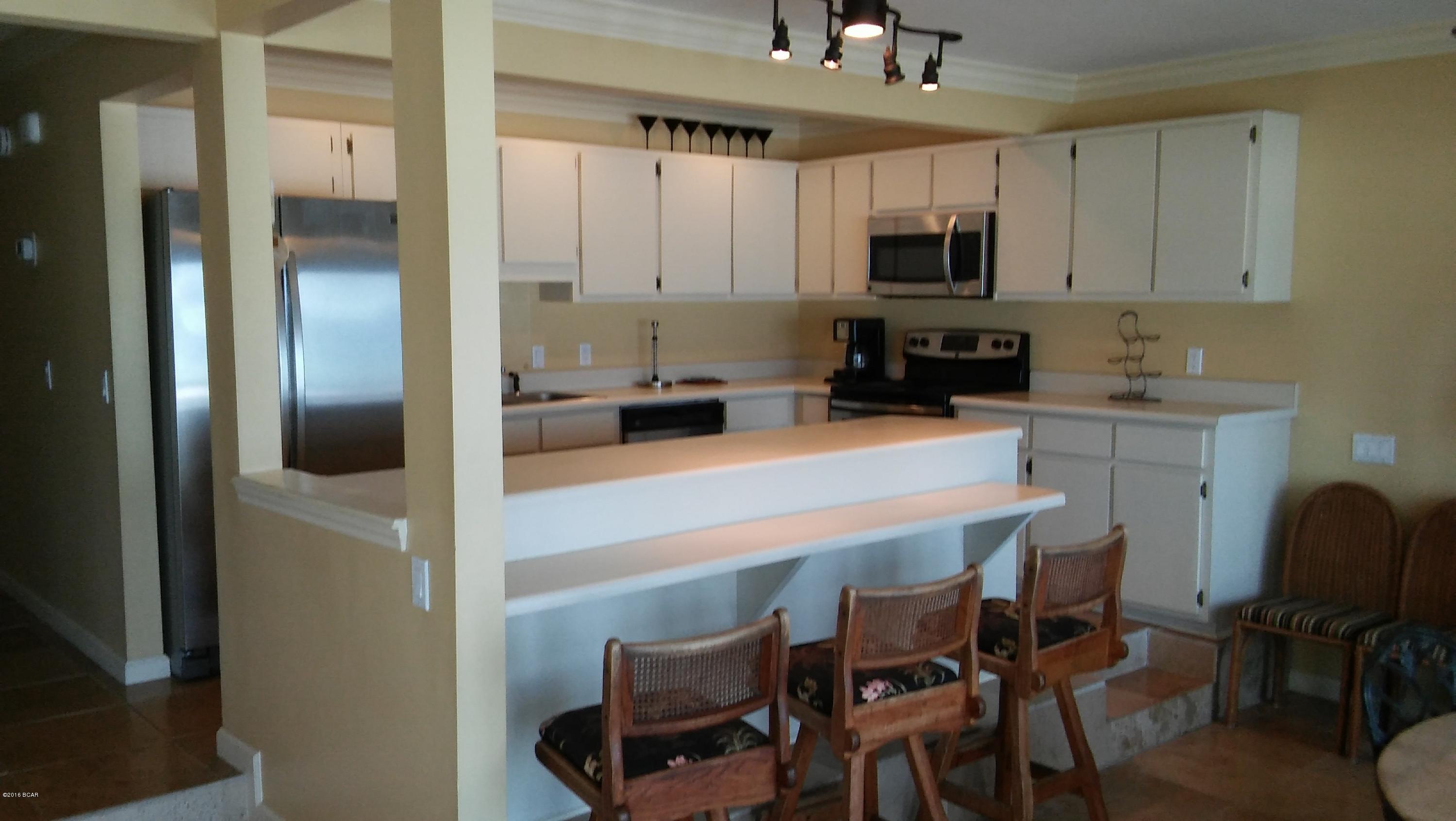 Harbour Arms Condo. - Residential