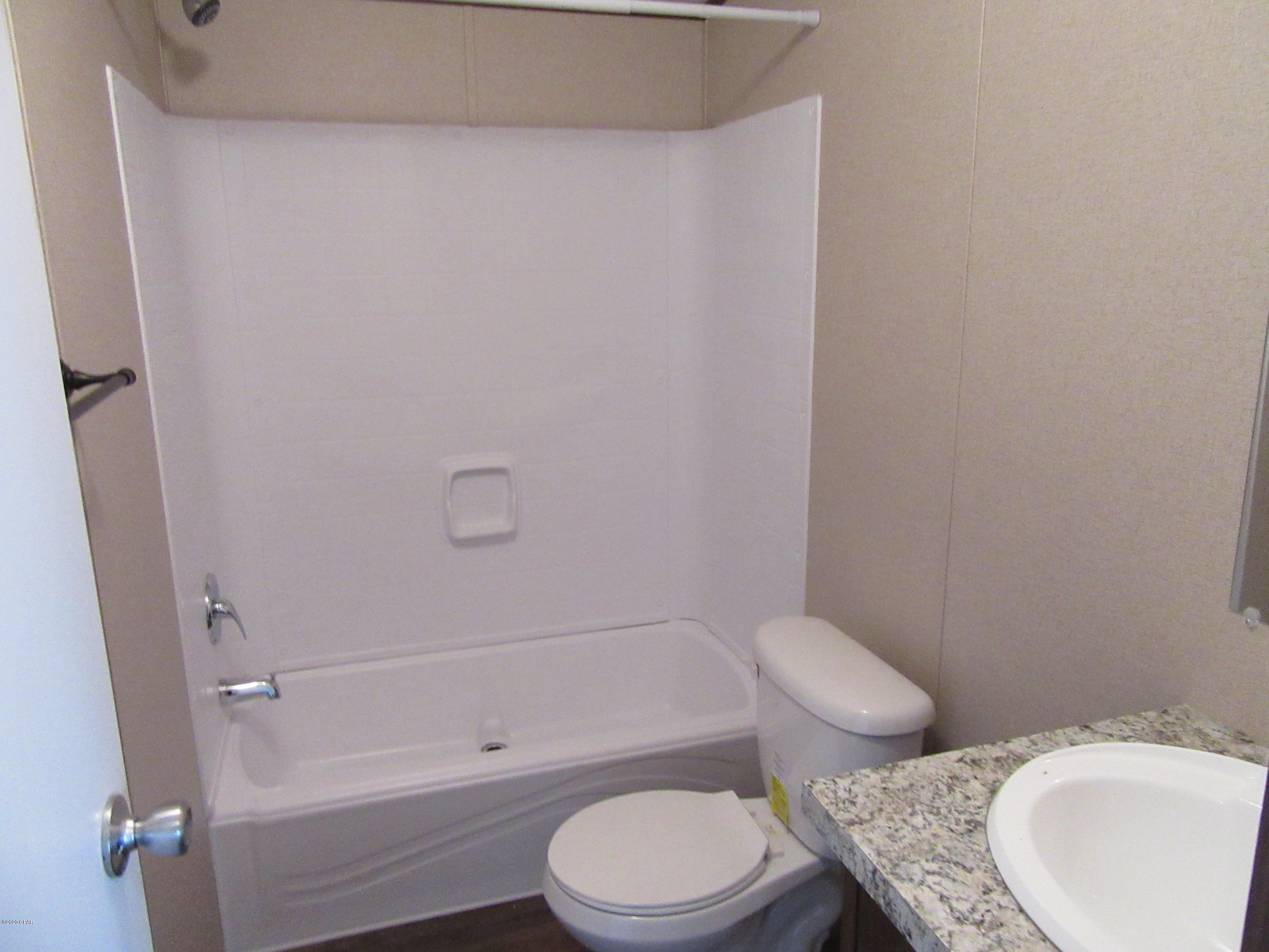 [No Recorded Subdiv] - Residential Lease