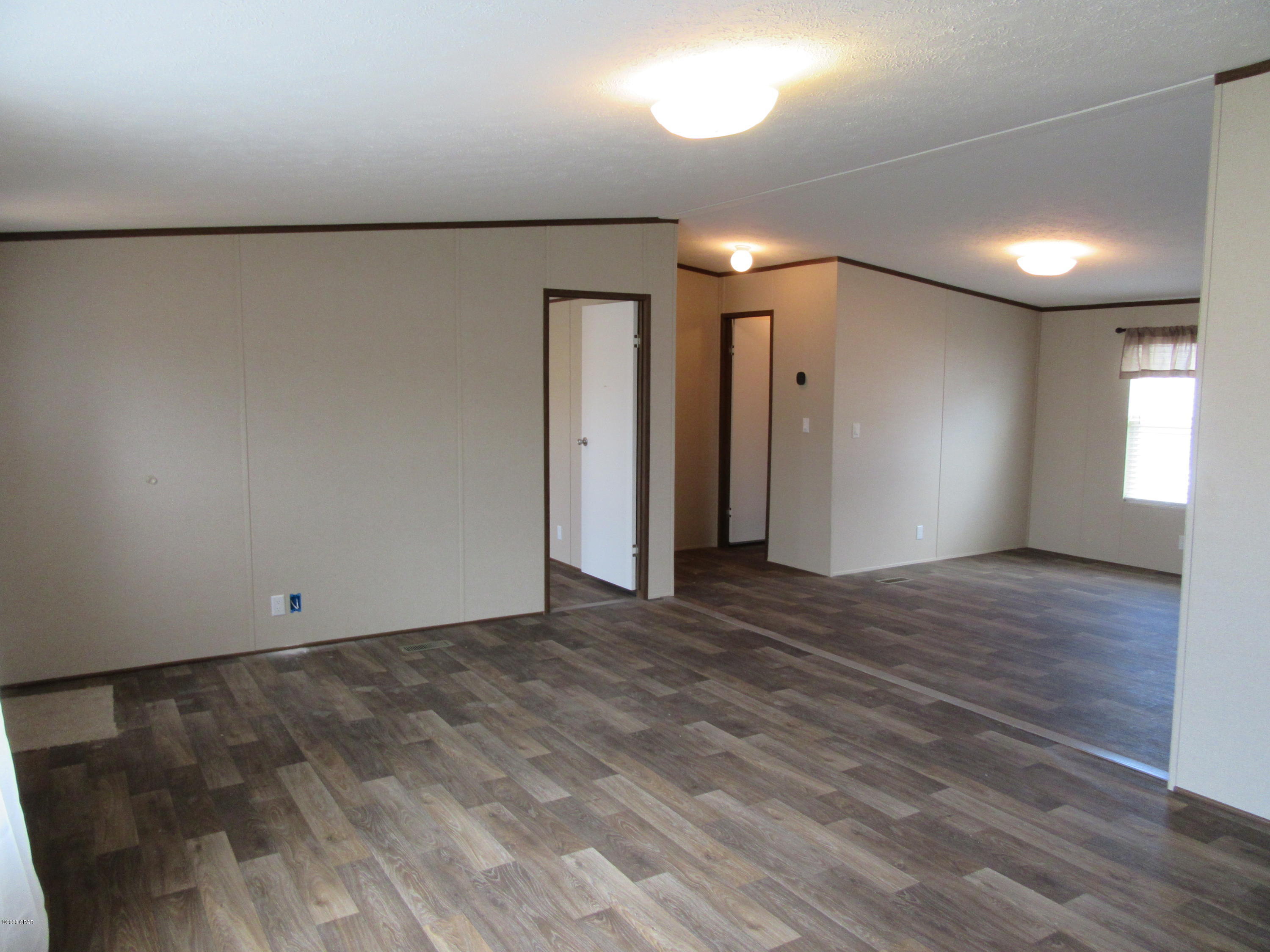 [No Recorded Subdiv] - Residential Lease