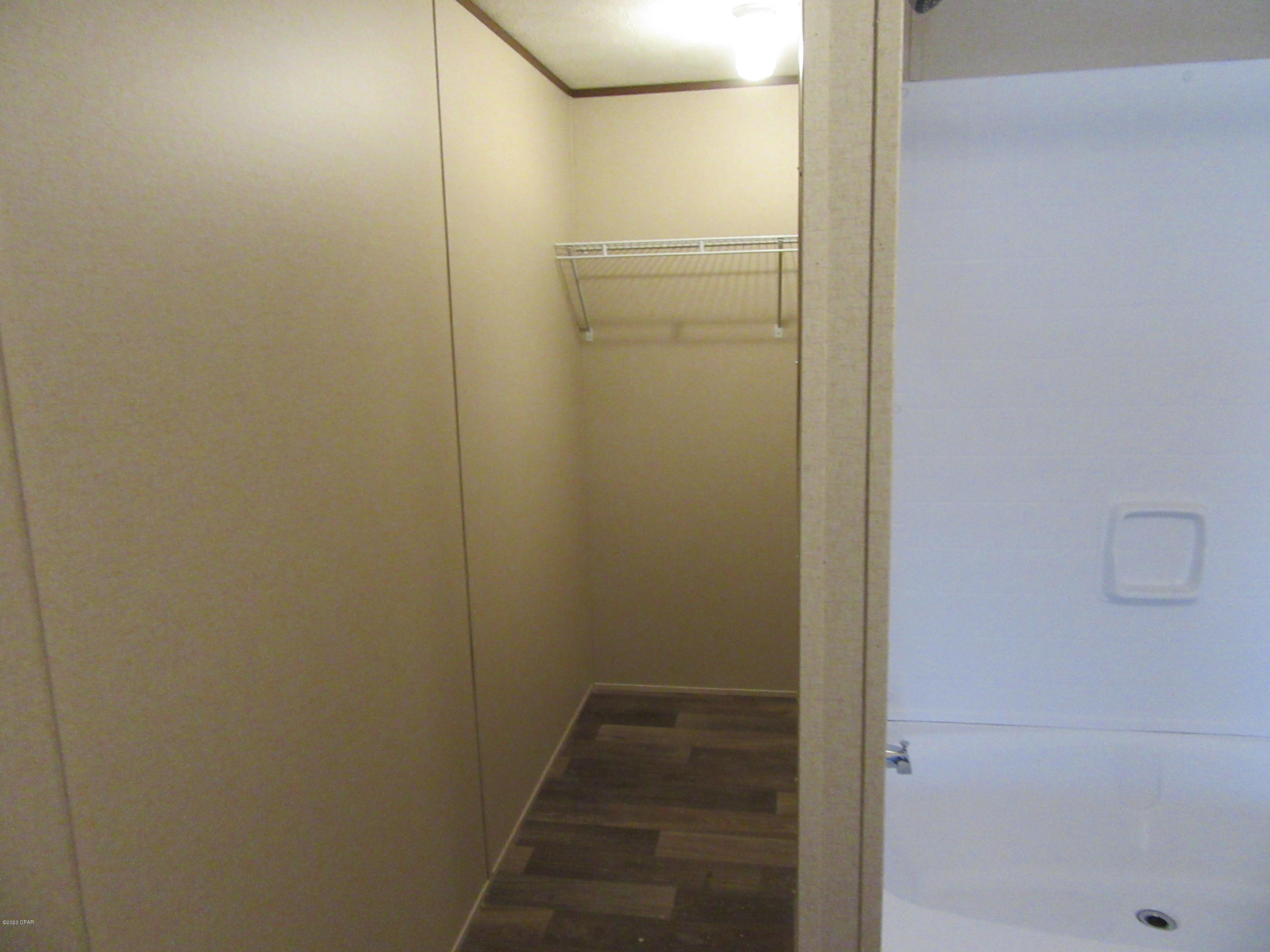 [No Recorded Subdiv] - Residential Lease