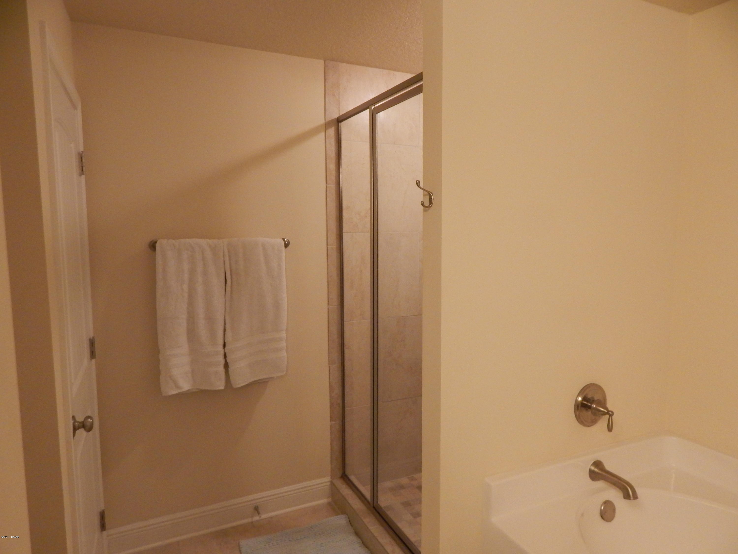 Magnolia Bay Club - Residential