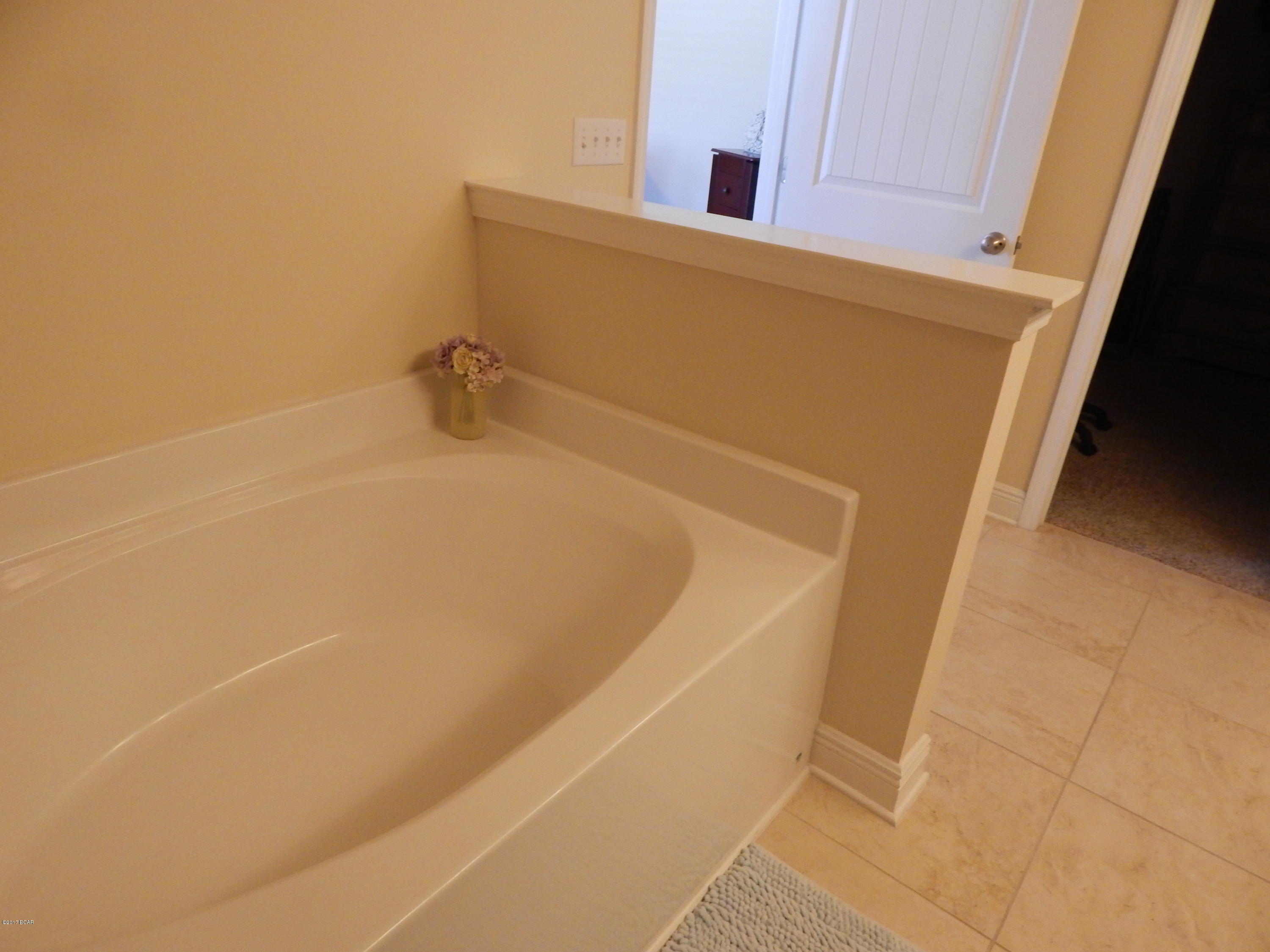 Magnolia Bay Club - Residential