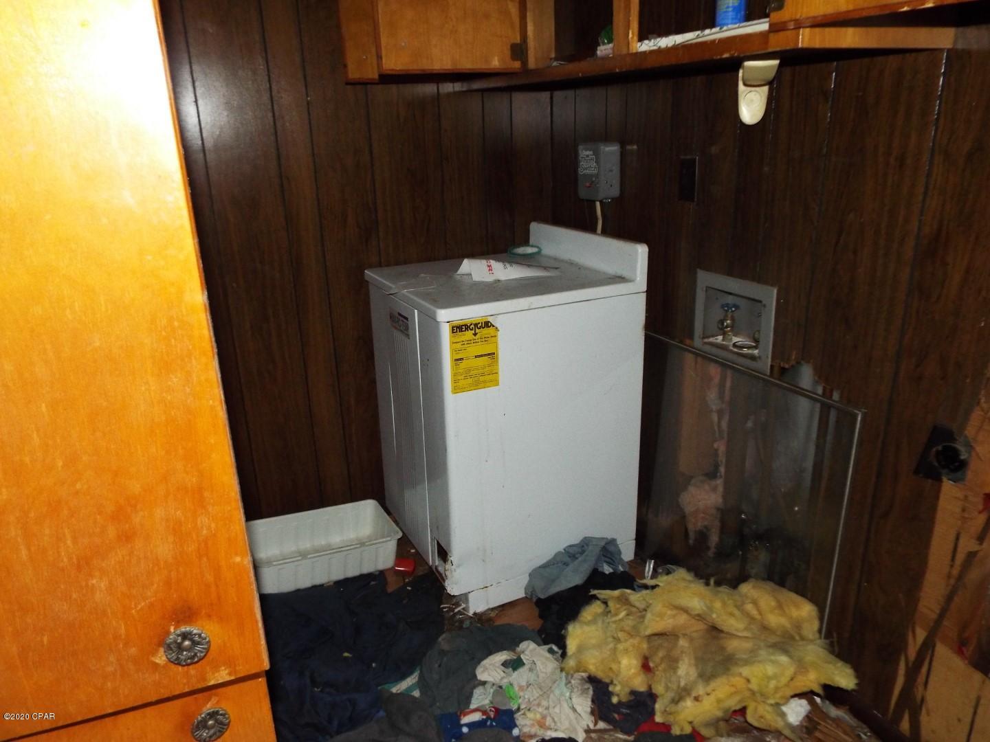 Bay Park Manor - Residential