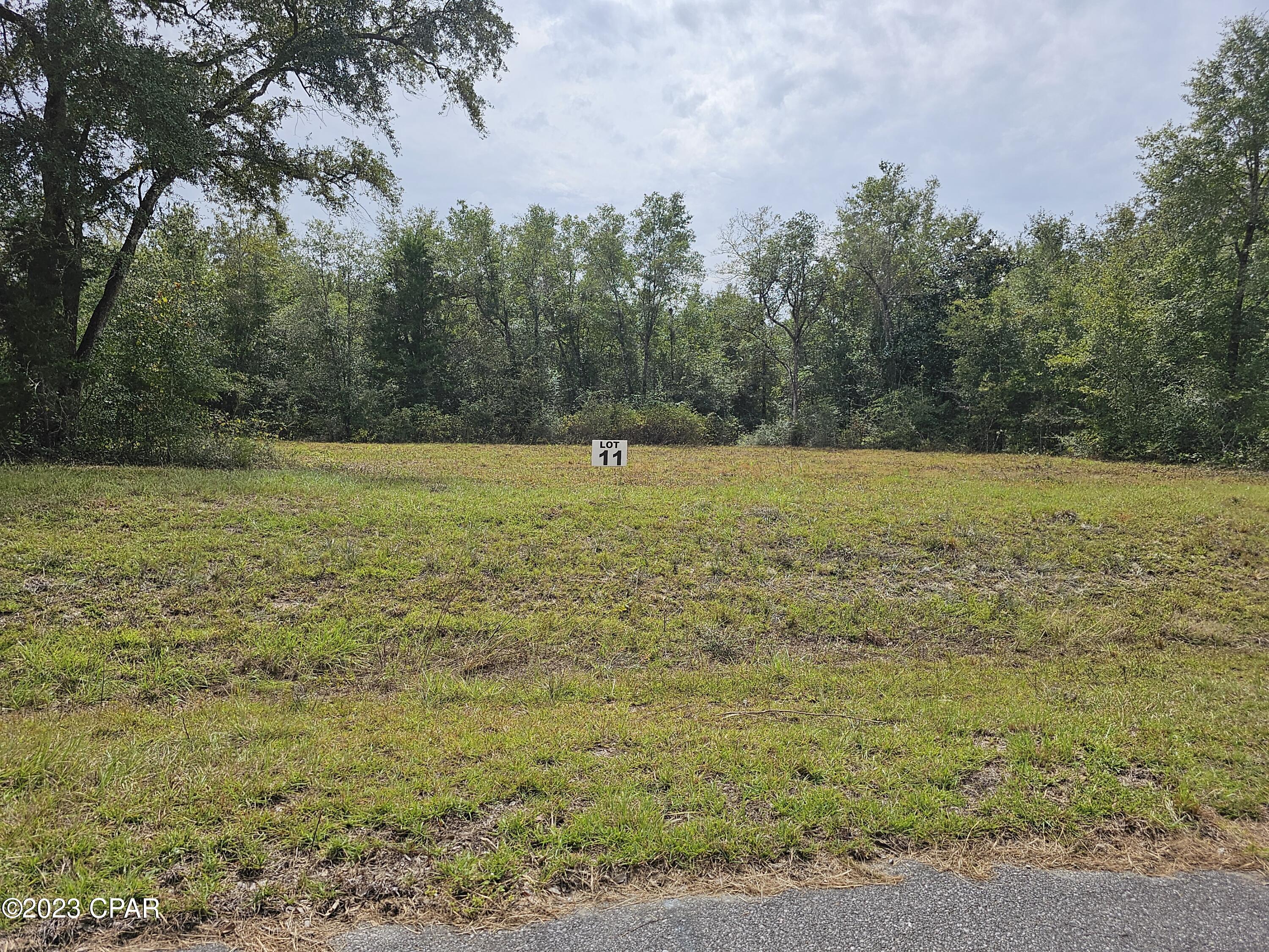 Kiersten Heights - Land