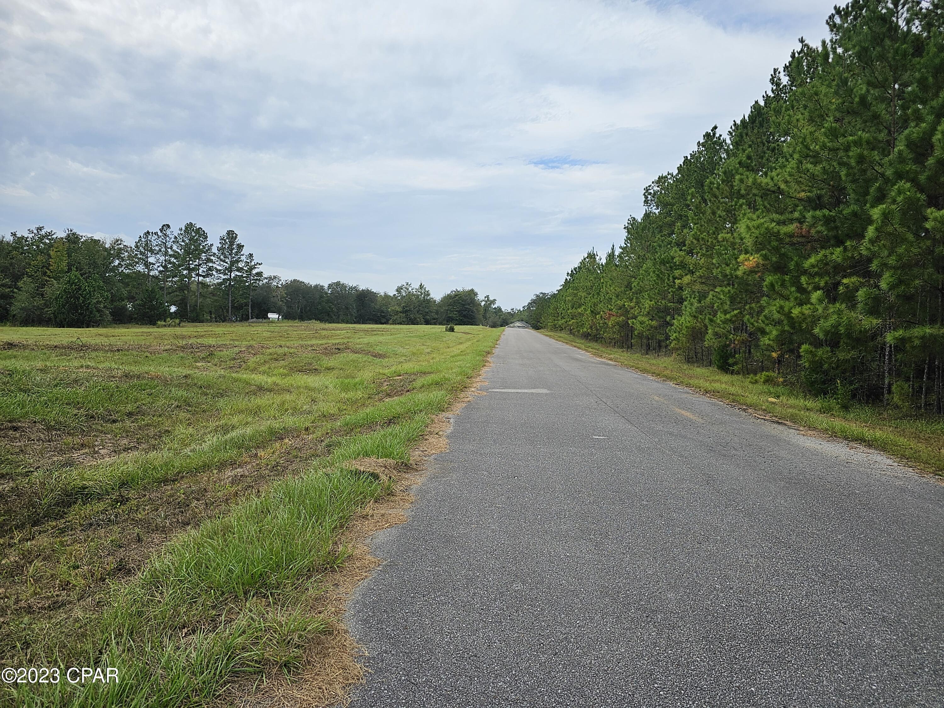 Kiersten Heights - Land