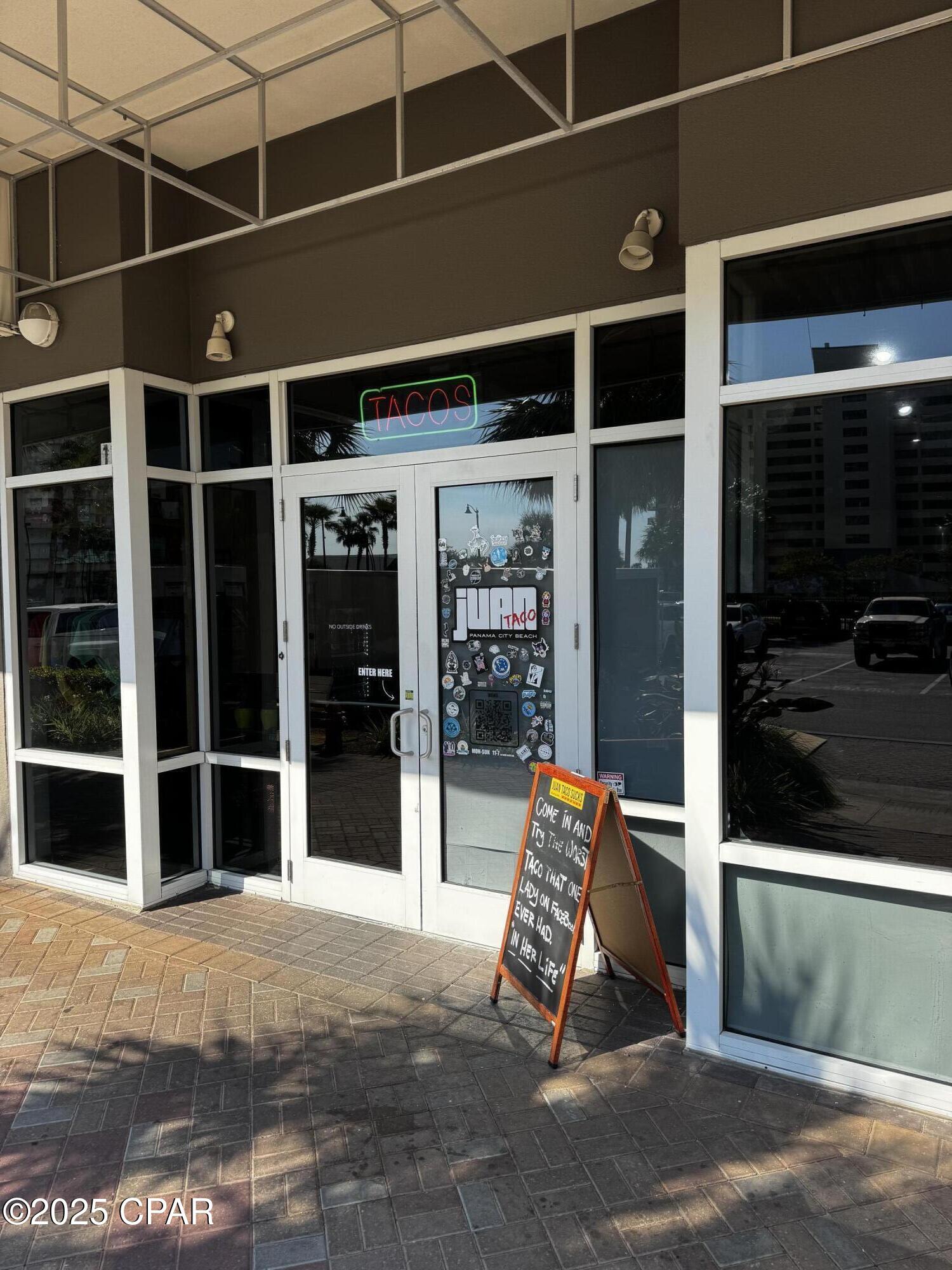 Laketown Wharf - Commercial Sale