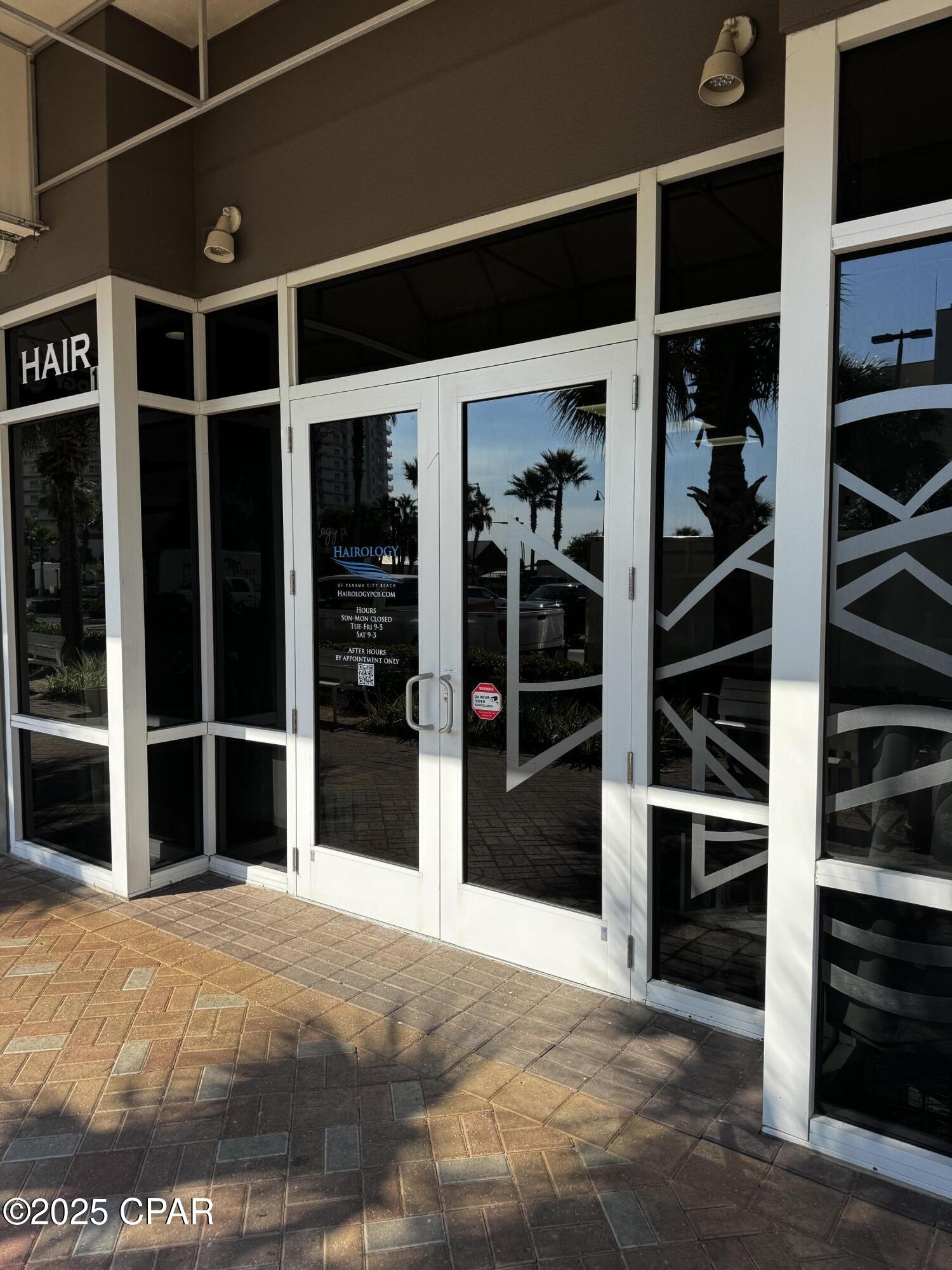 Laketown Wharf - Commercial Sale