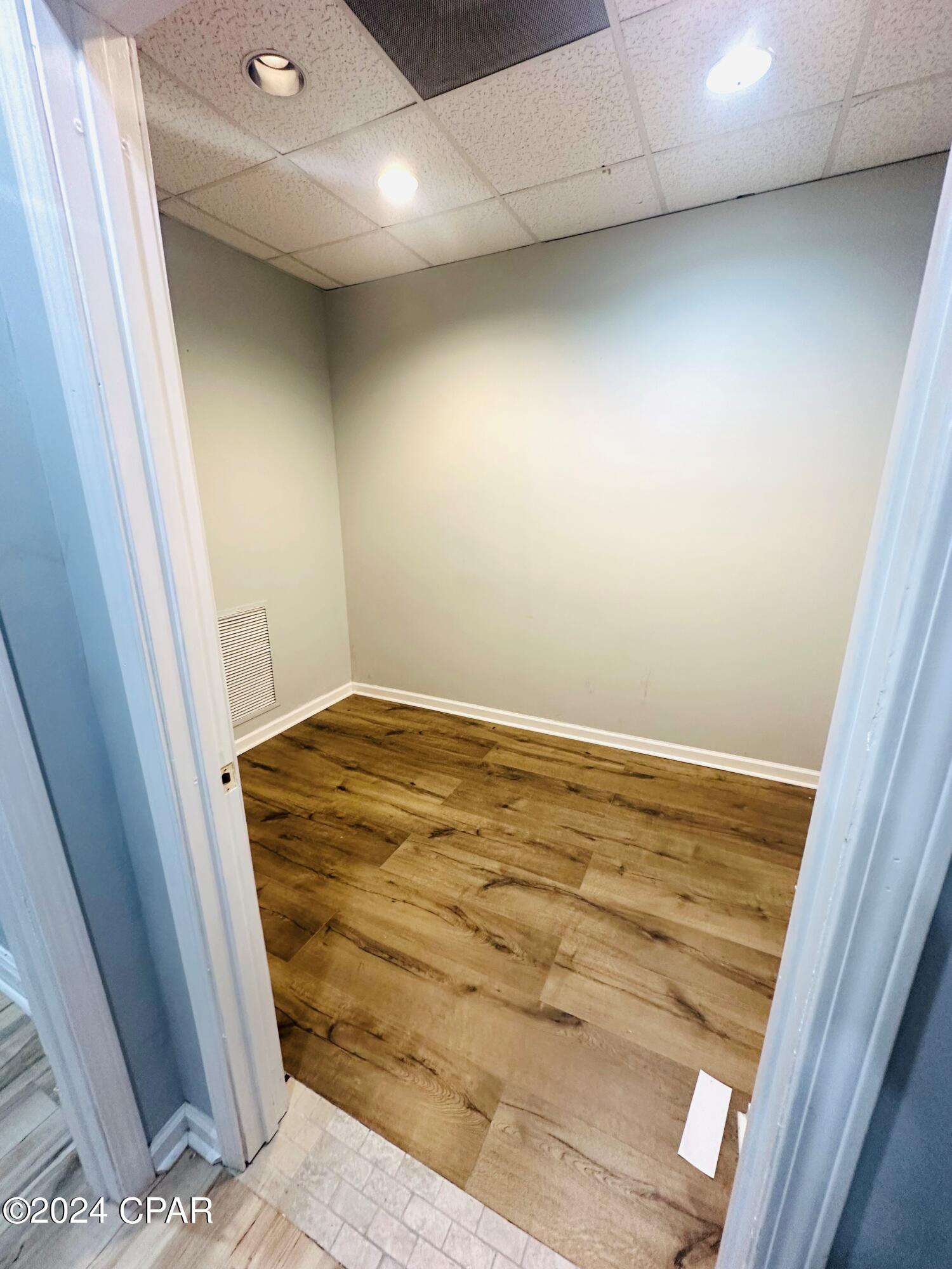 No Named Subdivision - Commercial Lease