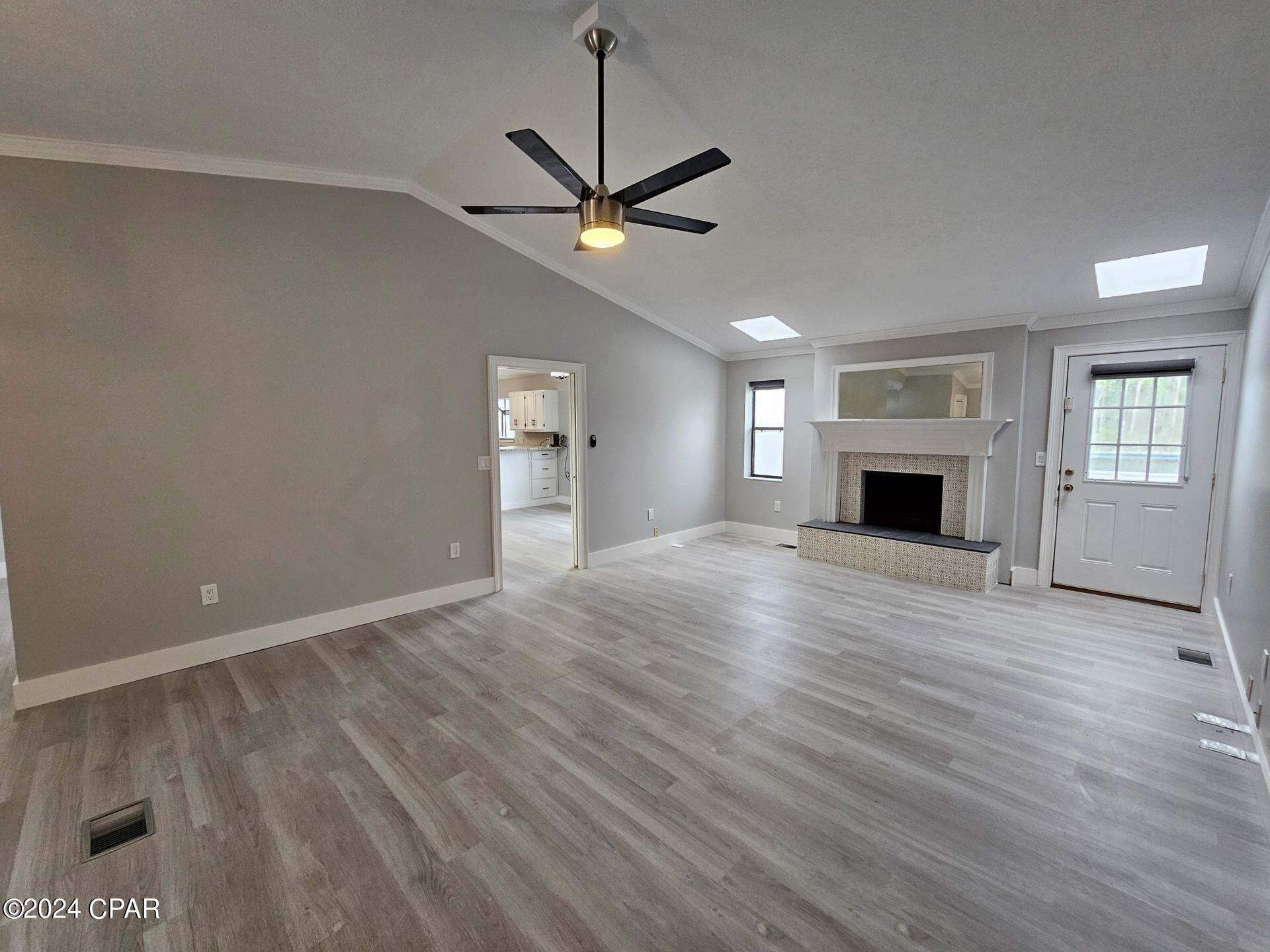 Kings Point Harb. U-1 - Residential Lease