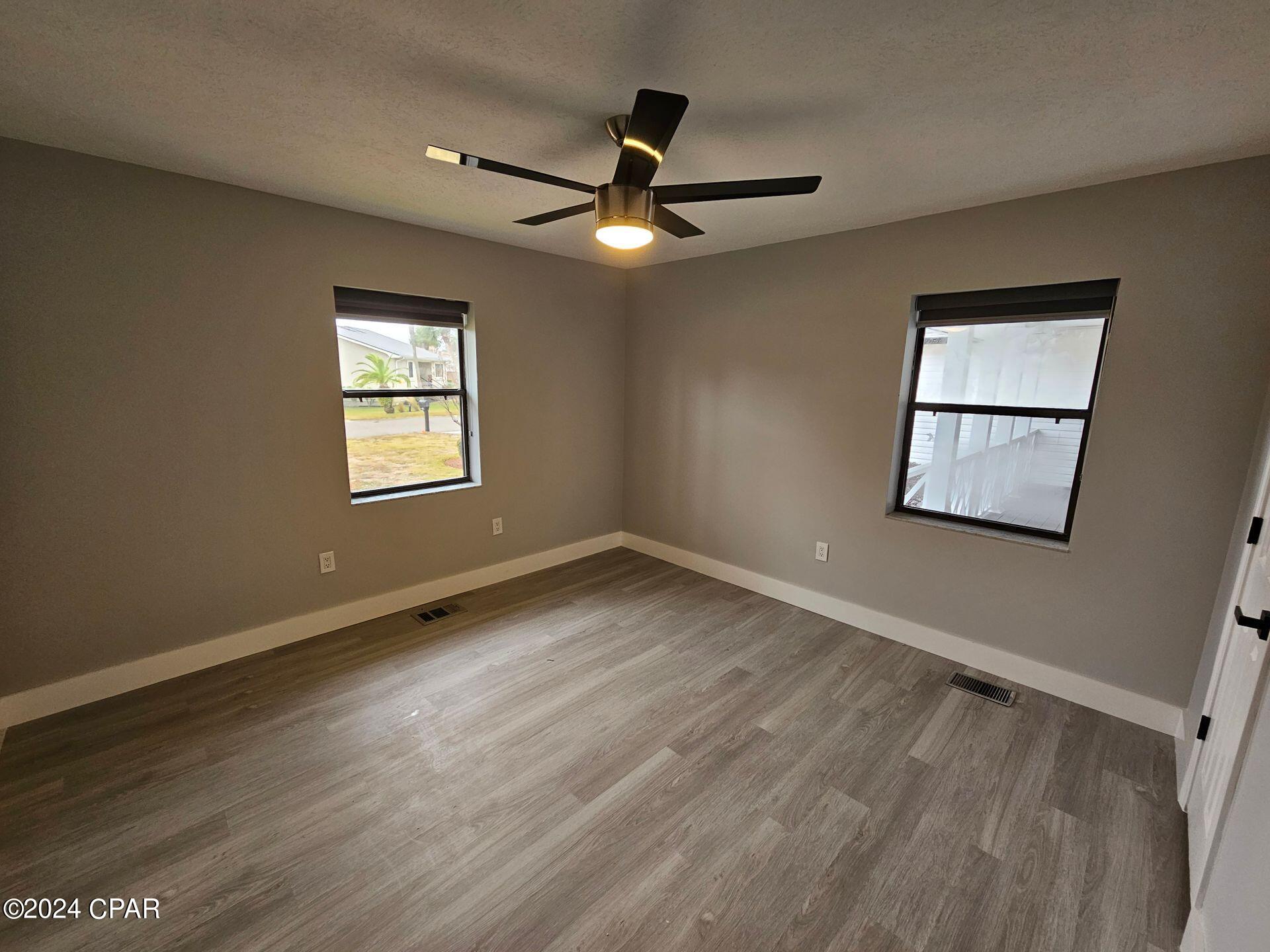 Kings Point Harb. U-1 - Residential Lease