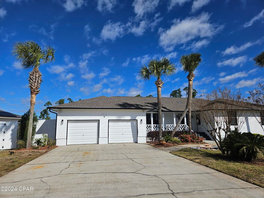 Unwind in Luxury: Renovated Haven Awaits in King's Harbour

Imagine this: sipping your morning coffee on the patio overlooking a tranquil lake, the gentle breeze carrying the scent of fresh Florida air. Welcome to your dream home in King's Harbour, a recently renovated gem offering the perfect blend of modern luxury and serene nature.

Step inside and discover a haven where every detail shines with brilliance. Gleaming new floors flow seamlessly throughout, complementing the crisp, freshly painted walls. Modern fixtures add a touch of sophistication, while spacious living areas invite relaxation and entertainment.

Imagine yourself in this stunning home:

*Master Suite Retreat: Immerse yourself in the luxurious master bedroom, boasting two walk-in closets for effortless organization. Wake up refreshed to breathtaking lake views, and unwind in the spa-like bathroom.

*Entertainer's Delight: Host unforgettable gatherings in the extra-large family room, where ample space allows for creative configurations. The built-in bar and wet bar in the eat-in kitchen make entertaining a breeze.

*Garage Guru's Dream: The spacious 2.5-car garage offers ample storage for vehicles, tools, and hobbies.

*Lakefront Living: Escape the ordinary and embrace the serenity of your private backyard, which seamlessly blends into the tranquil lake. Cast a line, kayak on the glistening water, or simply bask in the peacefulness of nature.

*King's Harbour Charm: Explore the vibrant community, discover charming shops and restaurants, and immerse yourself in the friendly atmosphere. Public boat launches are just a short distance away, opening up endless possibilities for aquatic adventures.

More than just a house, this is your gateway to a life of:

*Unmatched comfort and convenience with a long-term lease option.
*Endless lakefront adventures, just steps away from your back door.
*The warm embrace of the King's Harbour community.

Contact us today to schedule a viewing and start crafting your story in this captivating waterfront haven. Don't miss out on your chance to experience the best of Florida living in King's Harbour!

All measurements are approximate - should be verified if important.