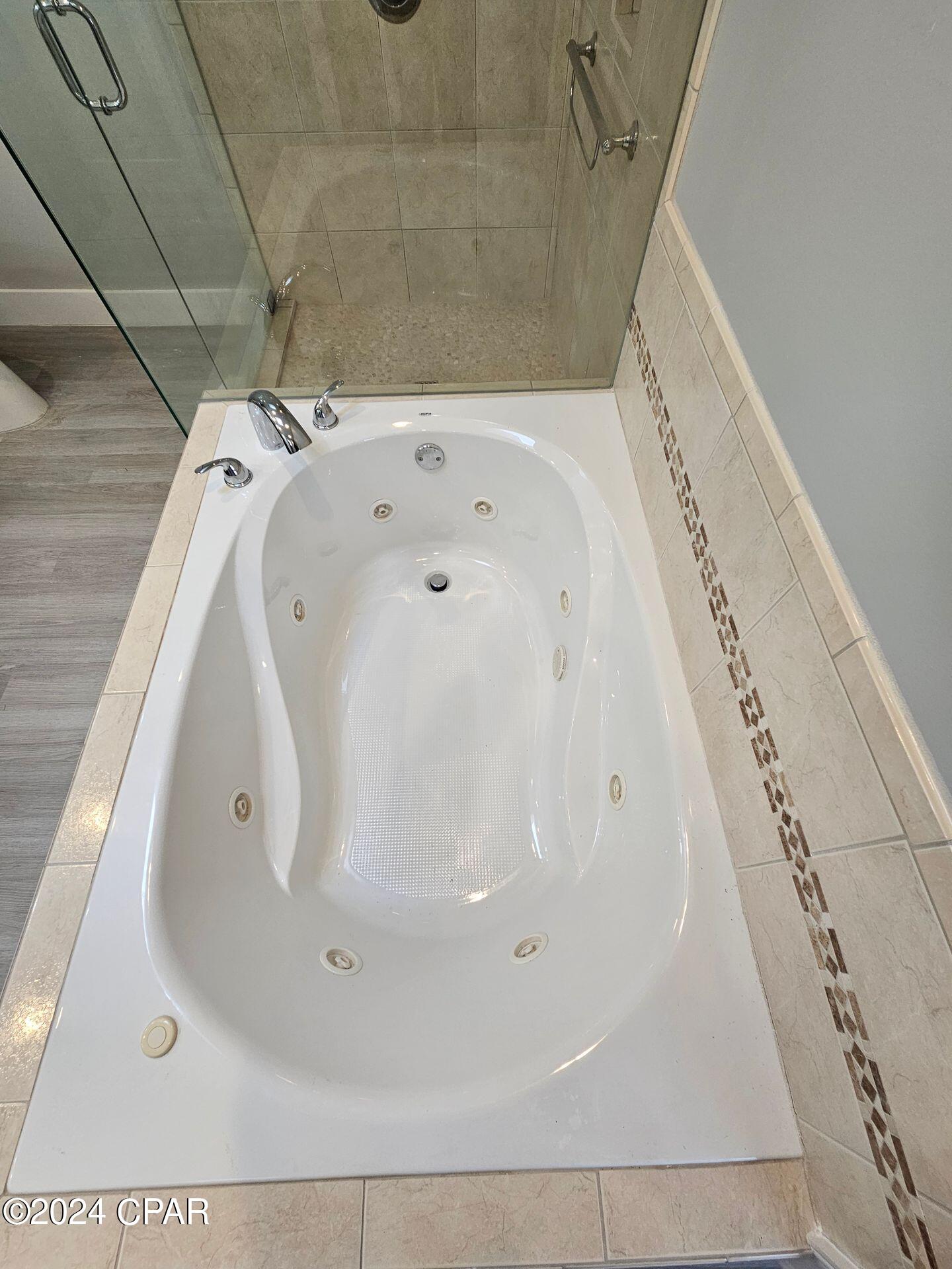 Kings Point Harb. U-1 - Residential Lease