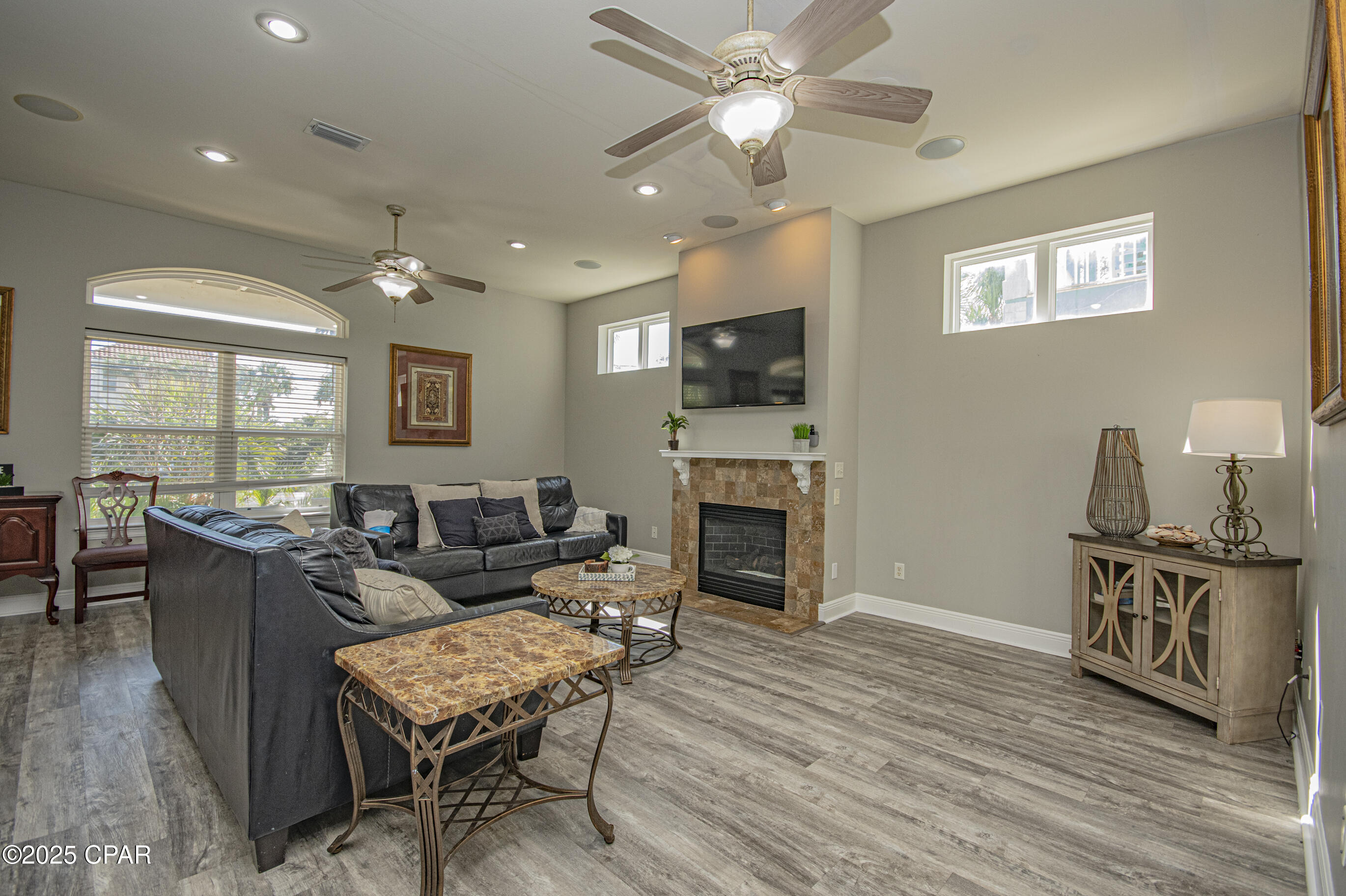 La Valencia Beach Resort - Residential