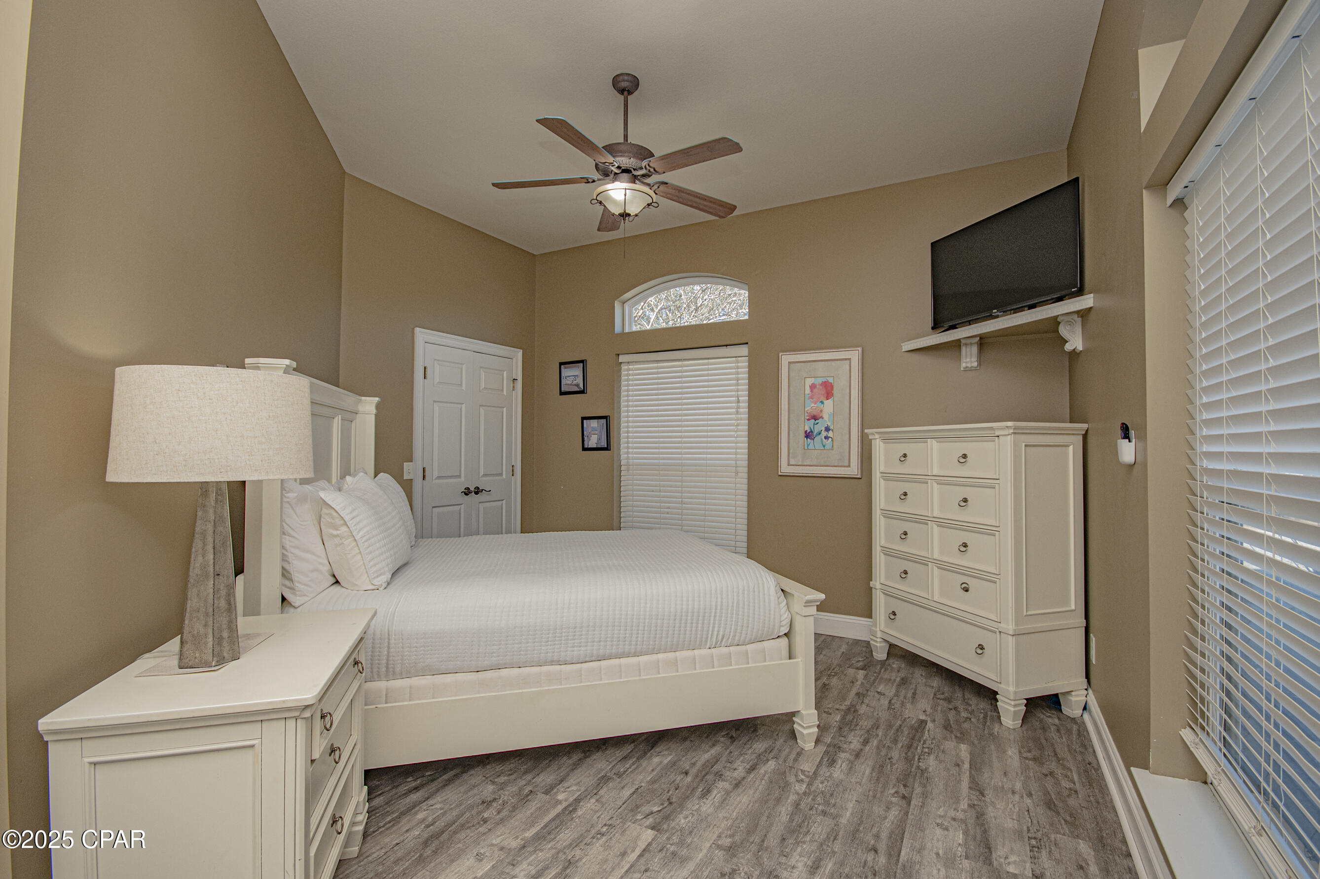 La Valencia Beach Resort - Residential