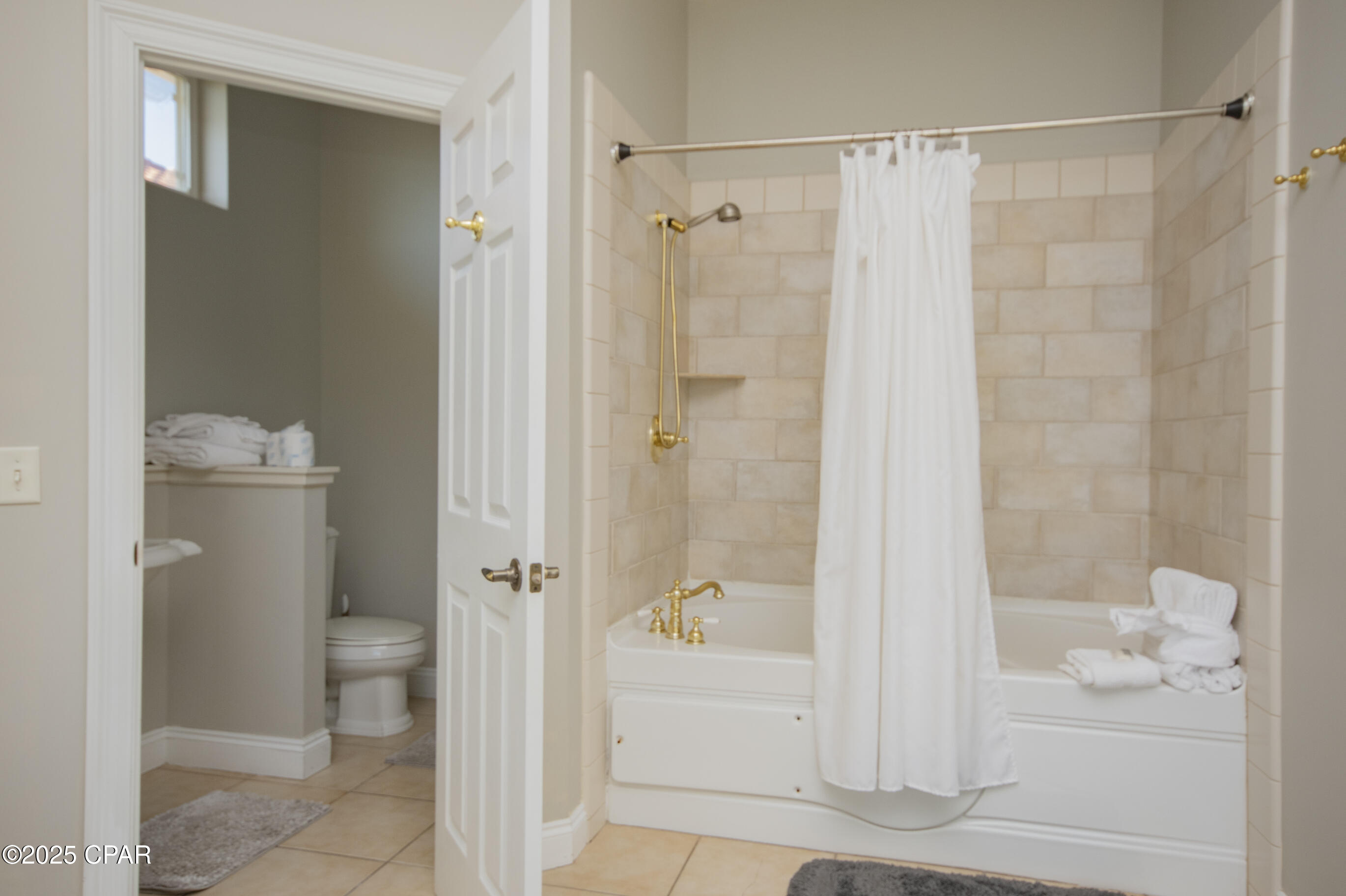 La Valencia Beach Resort - Residential