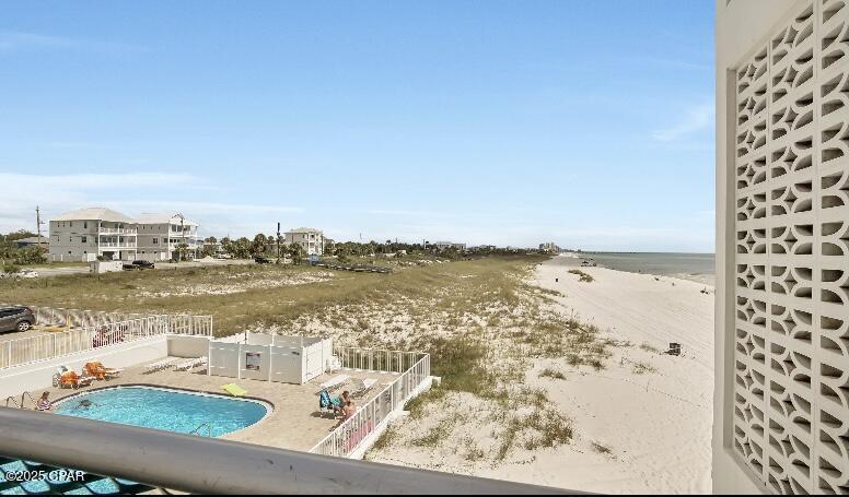 Fontainebleau Terrace - Residential