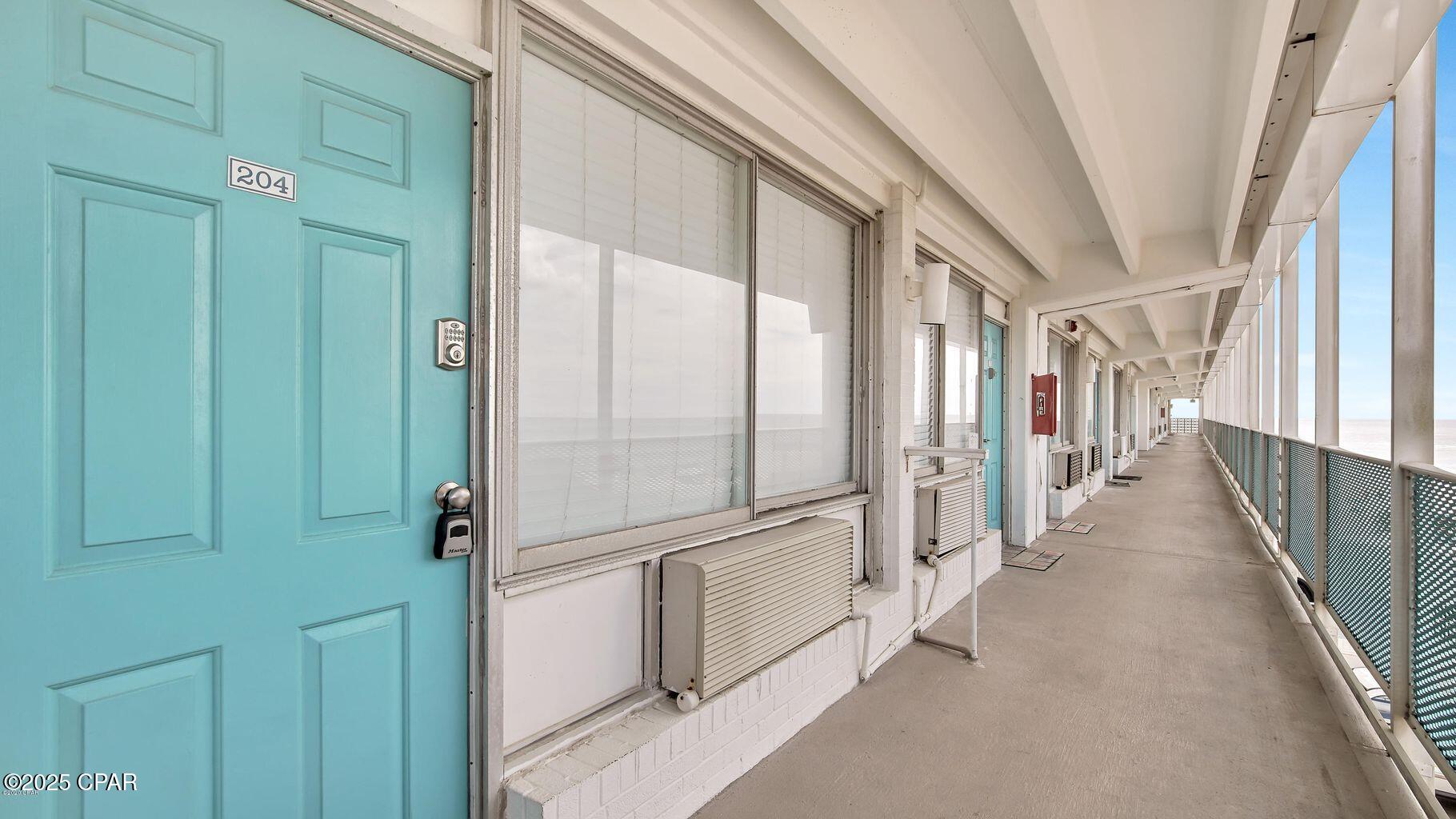 Fontainebleau Terrace - Residential