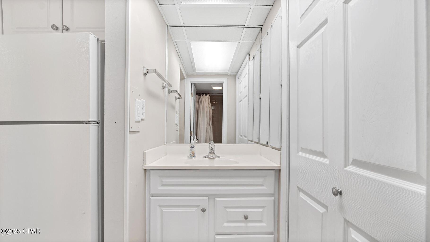 Fontainebleau Terrace - Residential