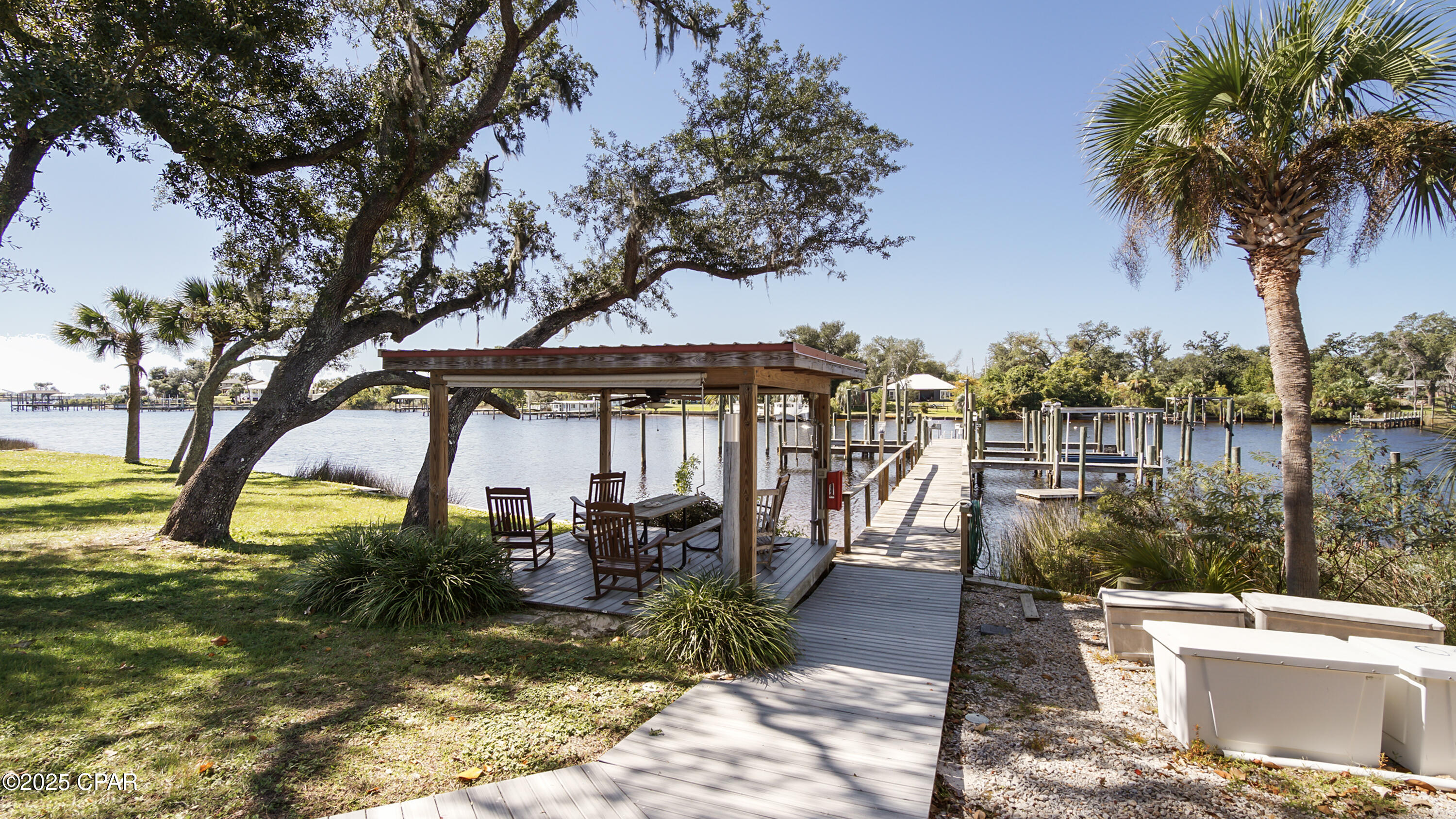 Mariners Cove - Residential