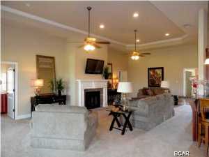 Lake Merial - Residential