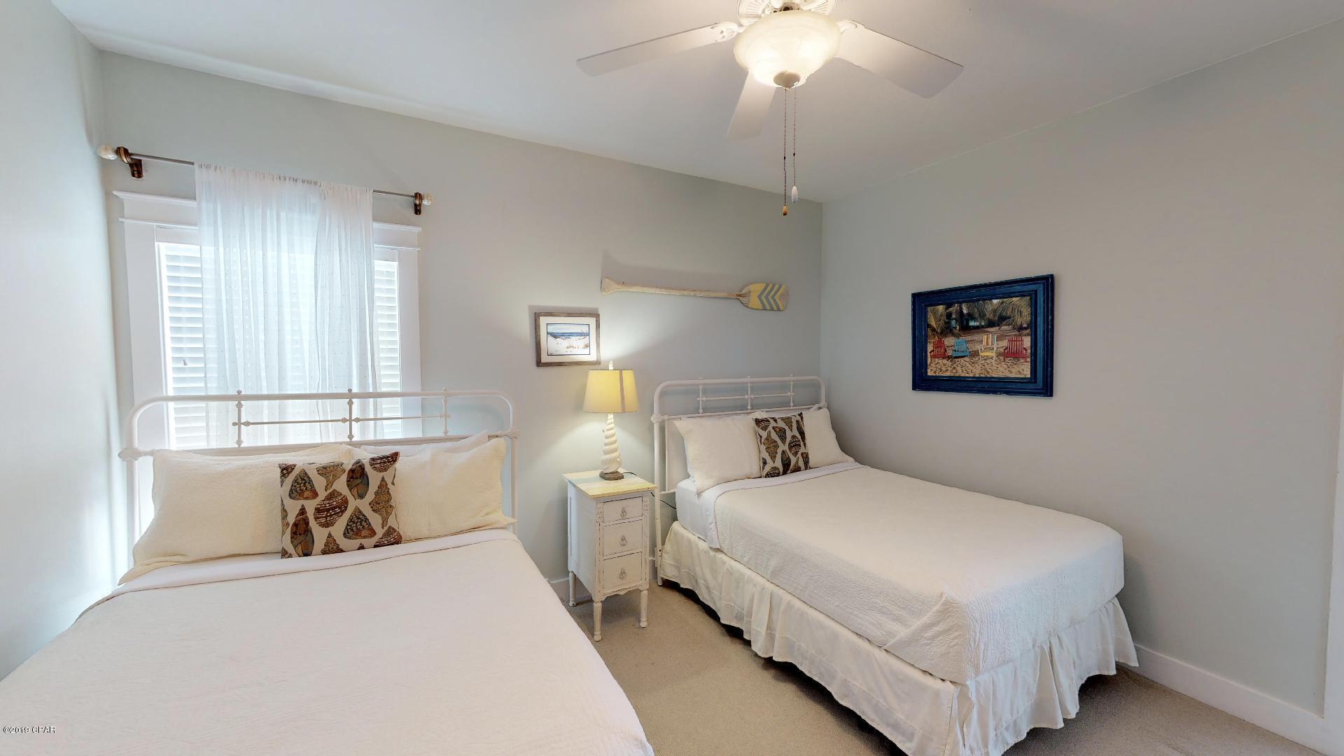 Village Of Sugar Beach 1st Add - Residential