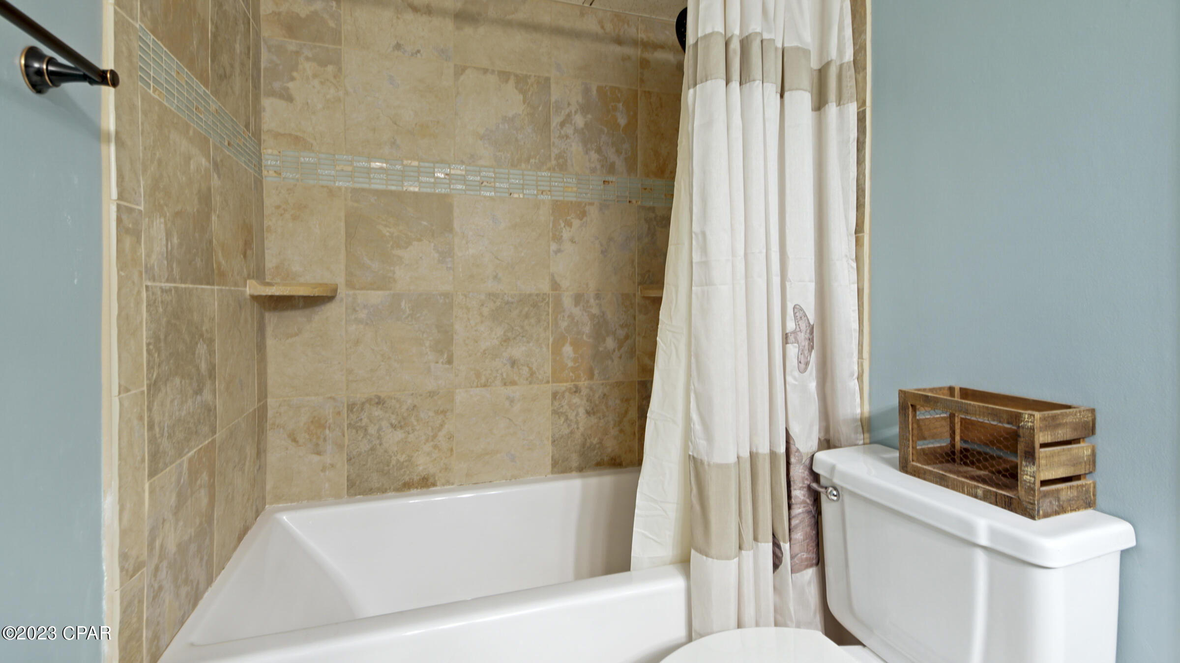 Leeward/Windward Condo - Residential